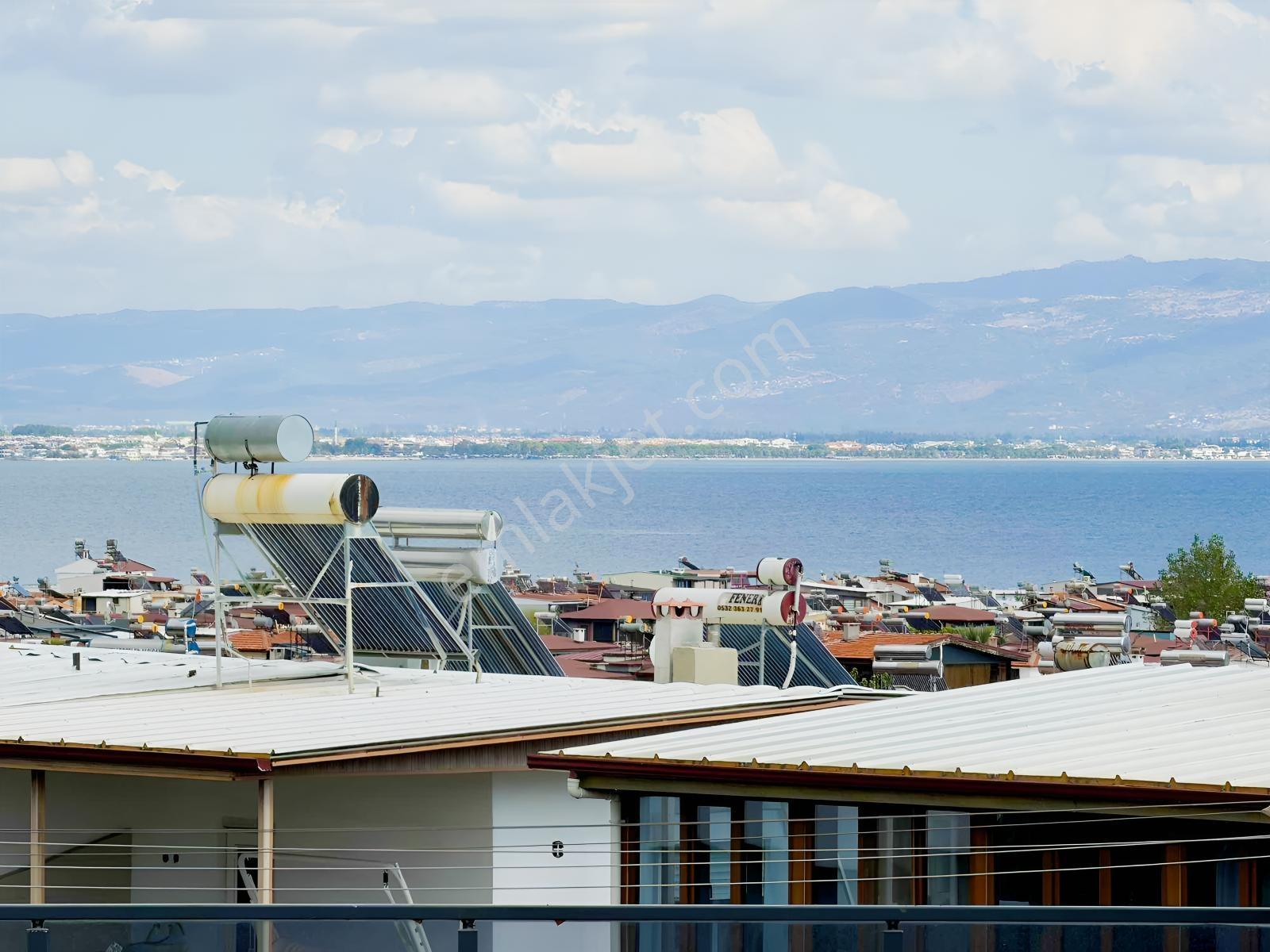 Avcı'dan Güre Yolun Altında Denize Yakın Deniz Manzaralı Villa — fotoğraf 14