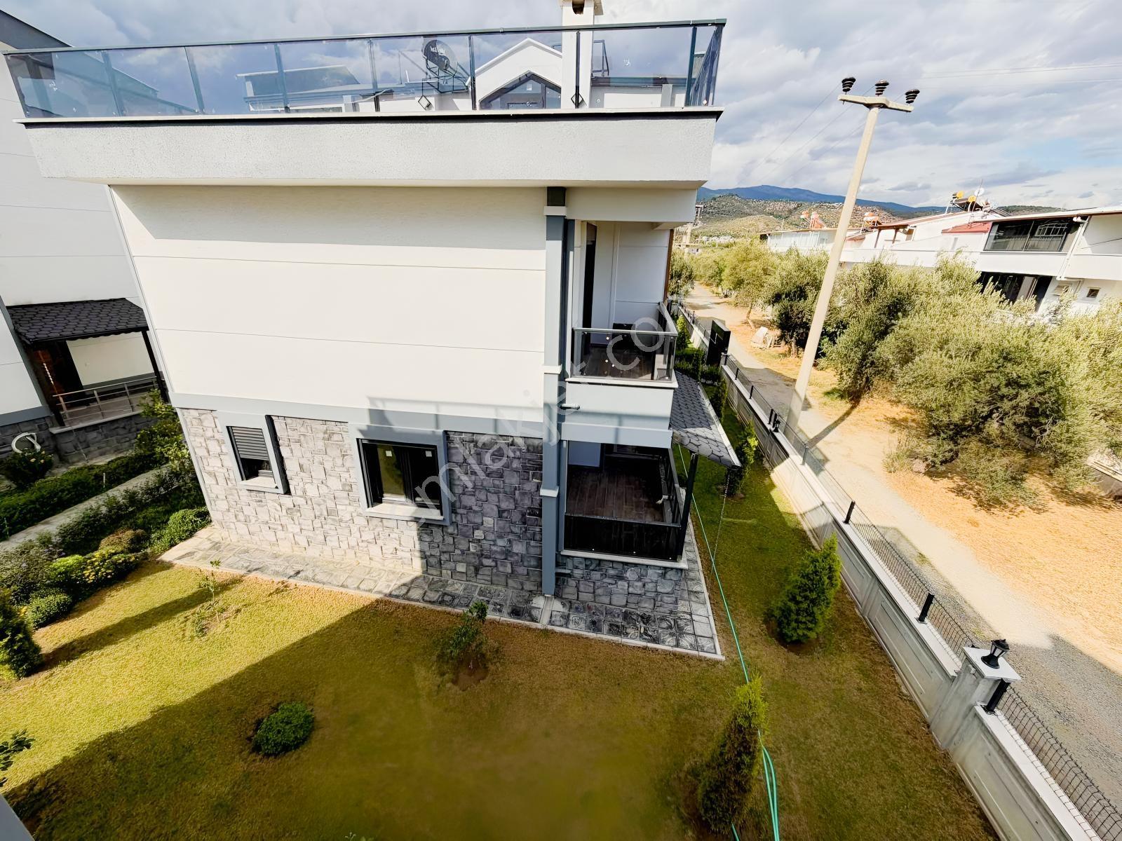 Avcı'dan Güre Yolun Altında Denize Yakın Deniz Manzaralı Villa — fotoğraf 25