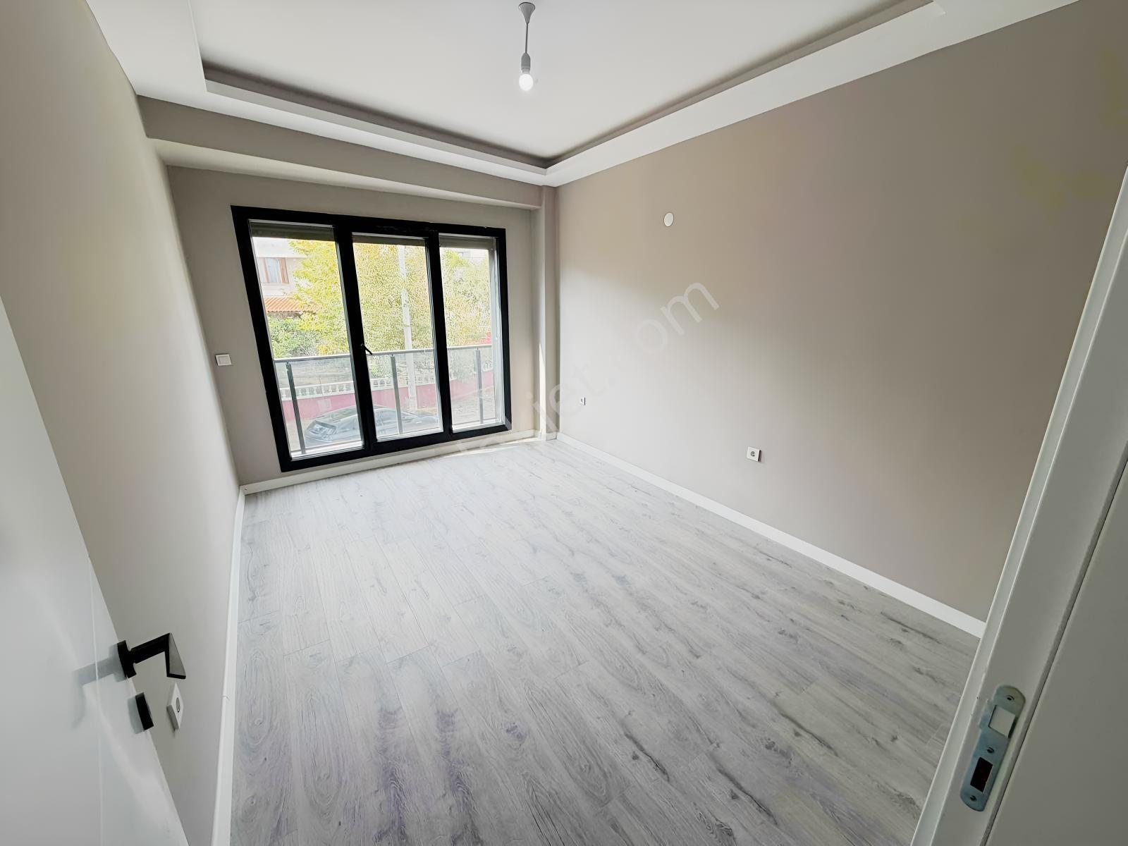 Avcı'dan Güre Yolun Altında Denize Yakın Deniz Manzaralı Villa — fotoğraf 31