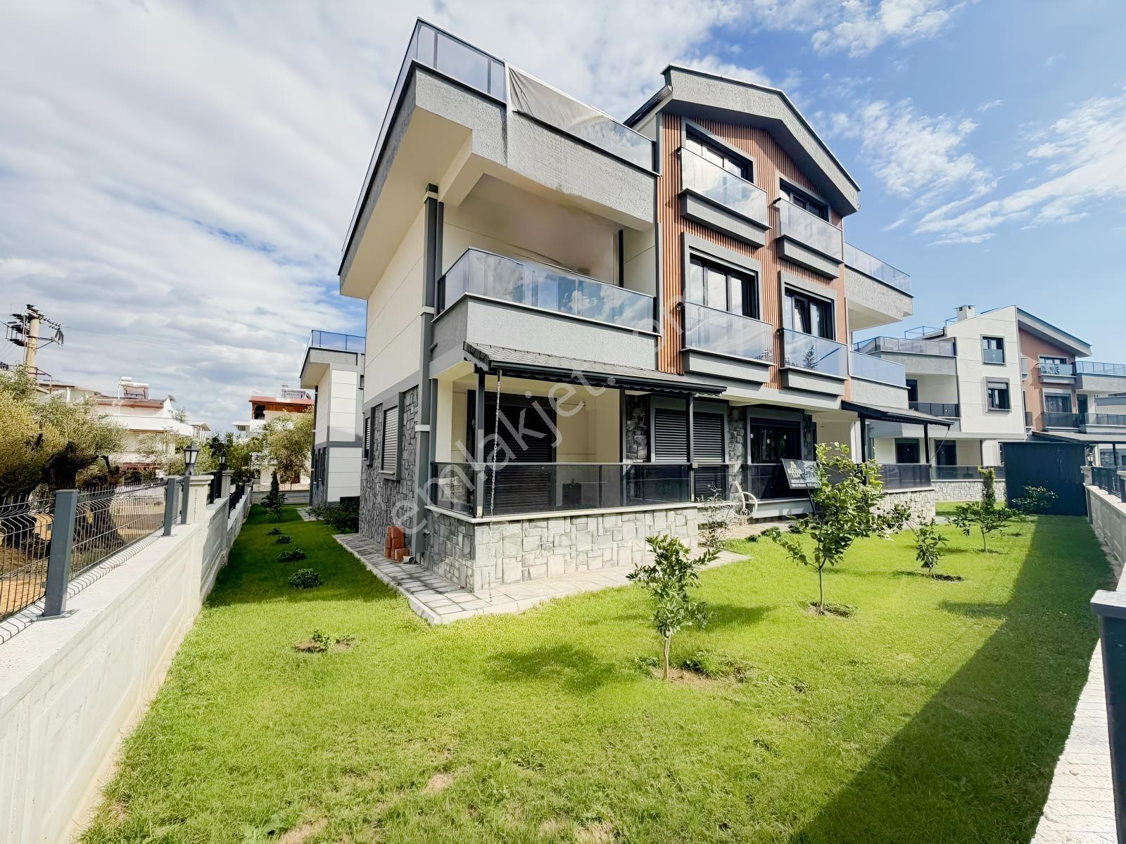 Avcı'dan Güre Yolun Altında Denize Yakın Deniz Manzaralı Villa — fotoğraf 33