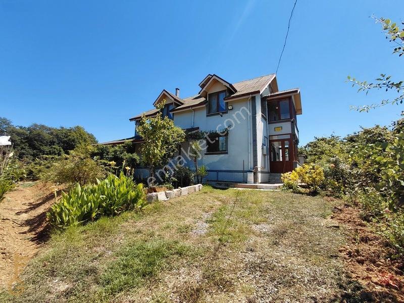 Kandıra Karaağaç' Ta 1280M² Arsa İçinde Hazır Bahçeli Villa