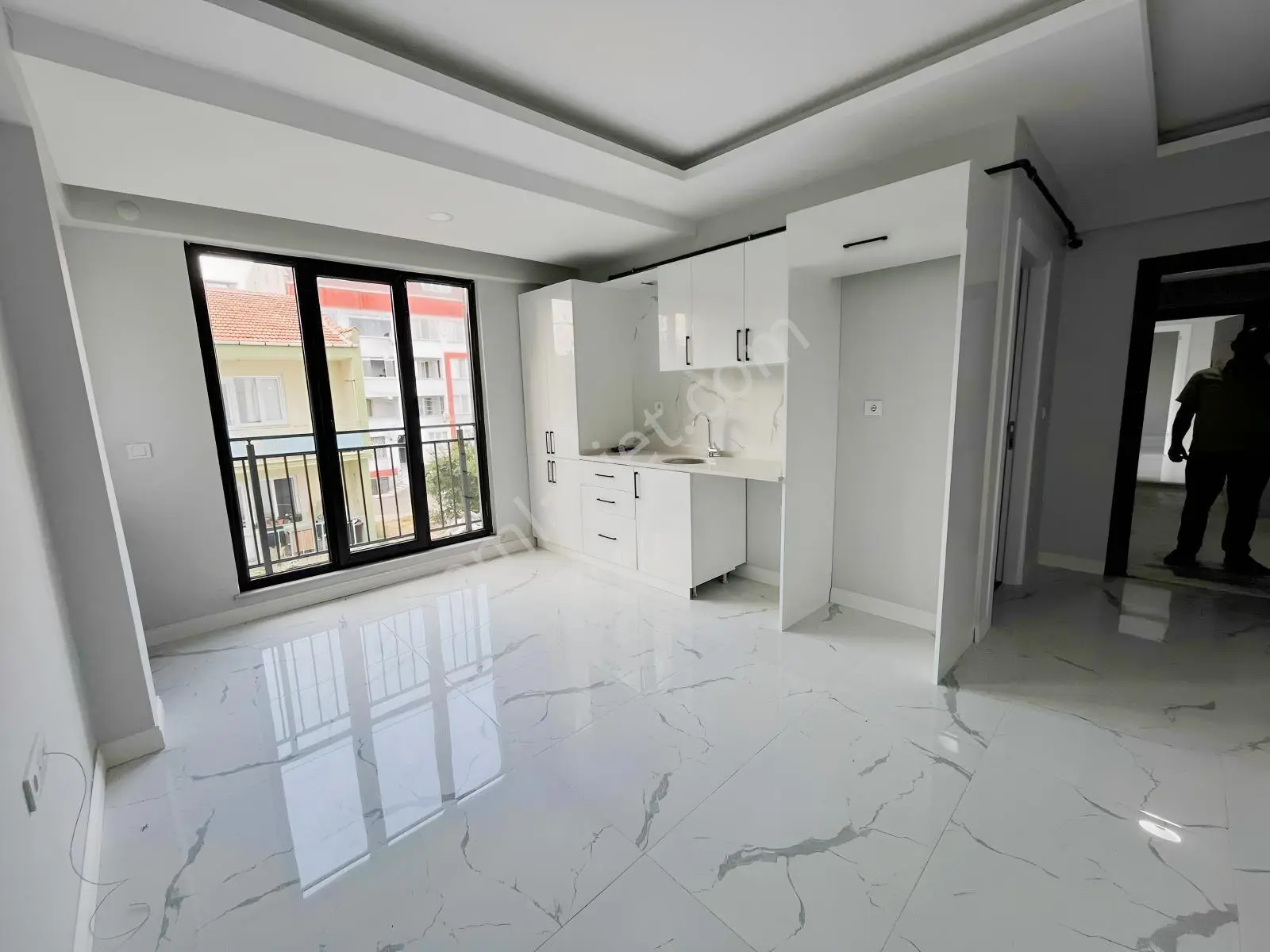 Edirne Merkezde Sıfır 1+1 Ara Kat Daire Gözde Konum