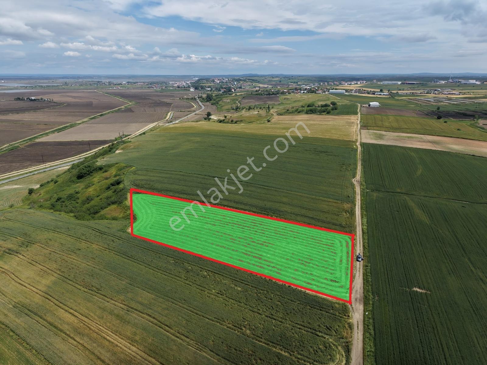 Ege Emlak'tan İpsala Fatih Mahallesinde 6,500m2 Satılık Tarla — fotoğraf 6