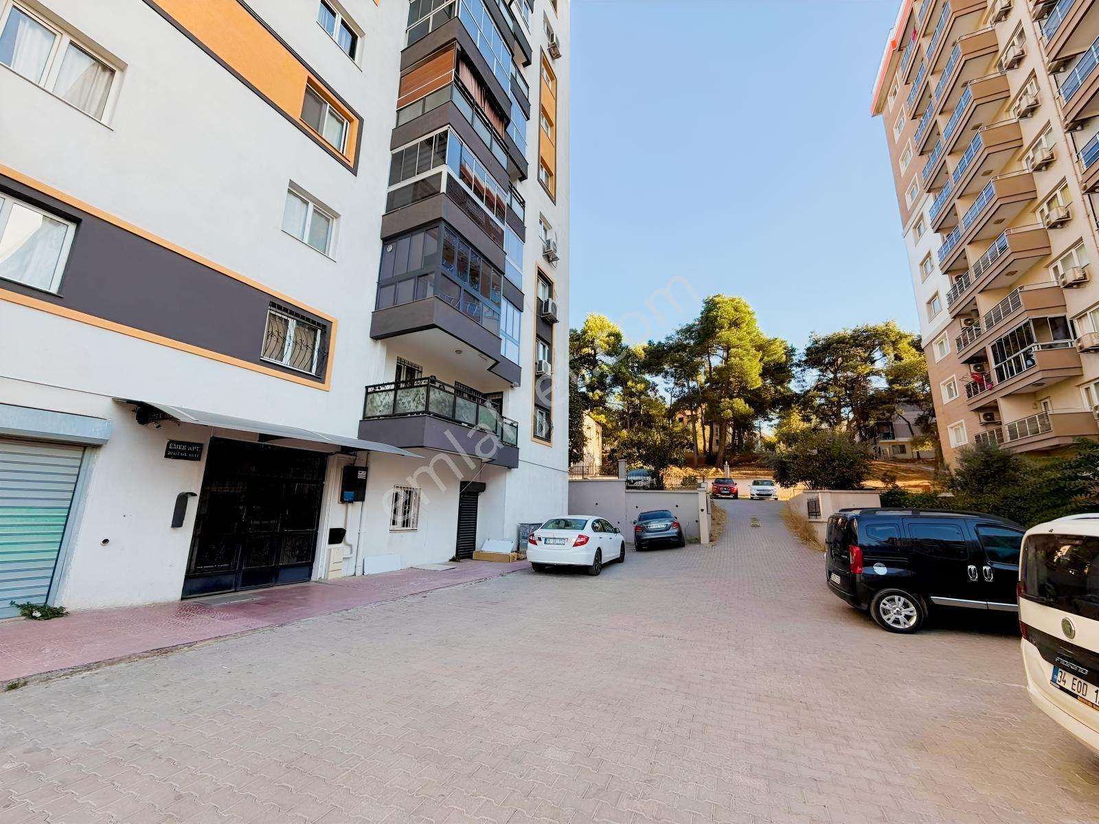 Buca Çeçen Kentte Satılık 3+1 Ara Kat — fotoğraf 2
