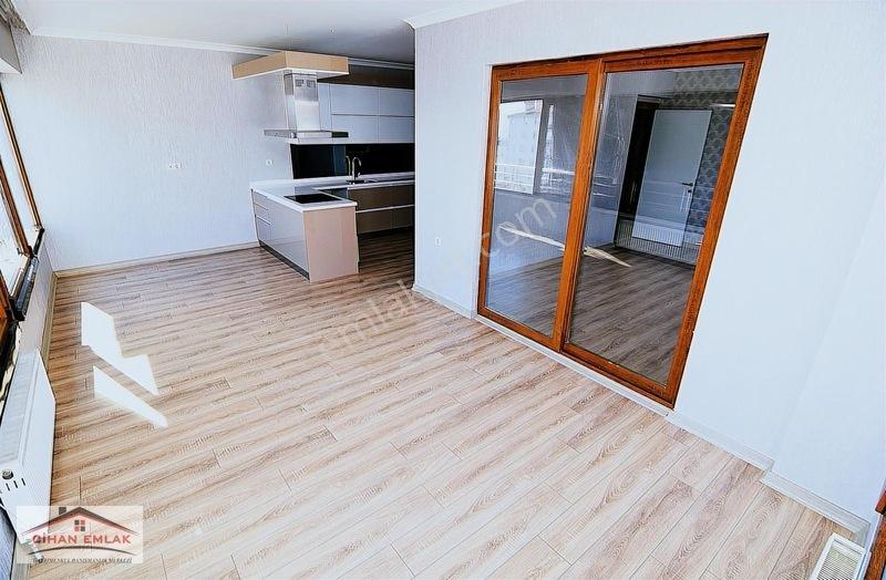 Barıştepe Mah Erolkaya Cadde Üzeri Özel Yapım Satlık 4+1 Daire — fotoğraf 5