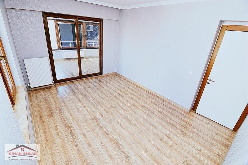 Barıştepe Mah Erolkaya Cadde Üzeri Özel Yapım Satlık 4+1 Daire — fotoğraf 12