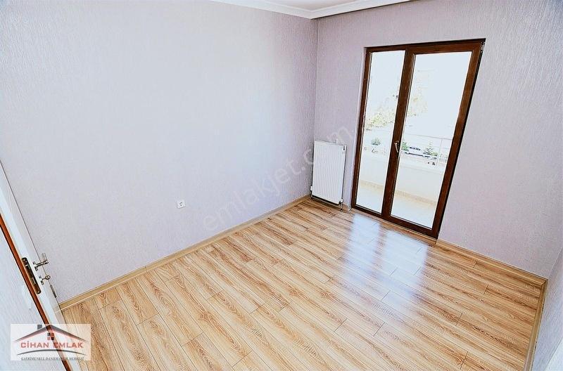 Barıştepe Mah Erolkaya Cadde Üzeri Özel Yapım Satlık 4+1 Daire — fotoğraf 17