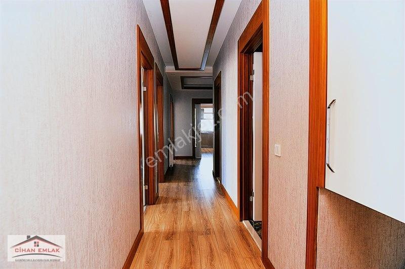 Barıştepe Mah Erolkaya Cadde Üzeri Özel Yapım Satlık 4+1 Daire — fotoğraf 31