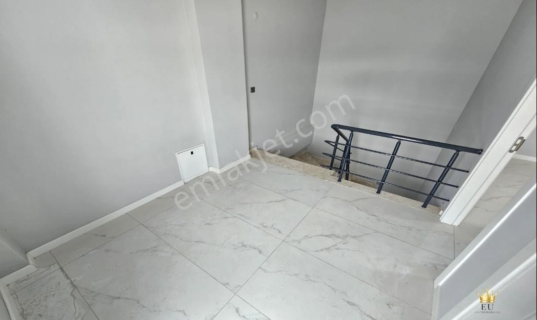 Eu Gayrimenkul'den Güre'de 3+1 Sıfır Villa — fotoğraf 6