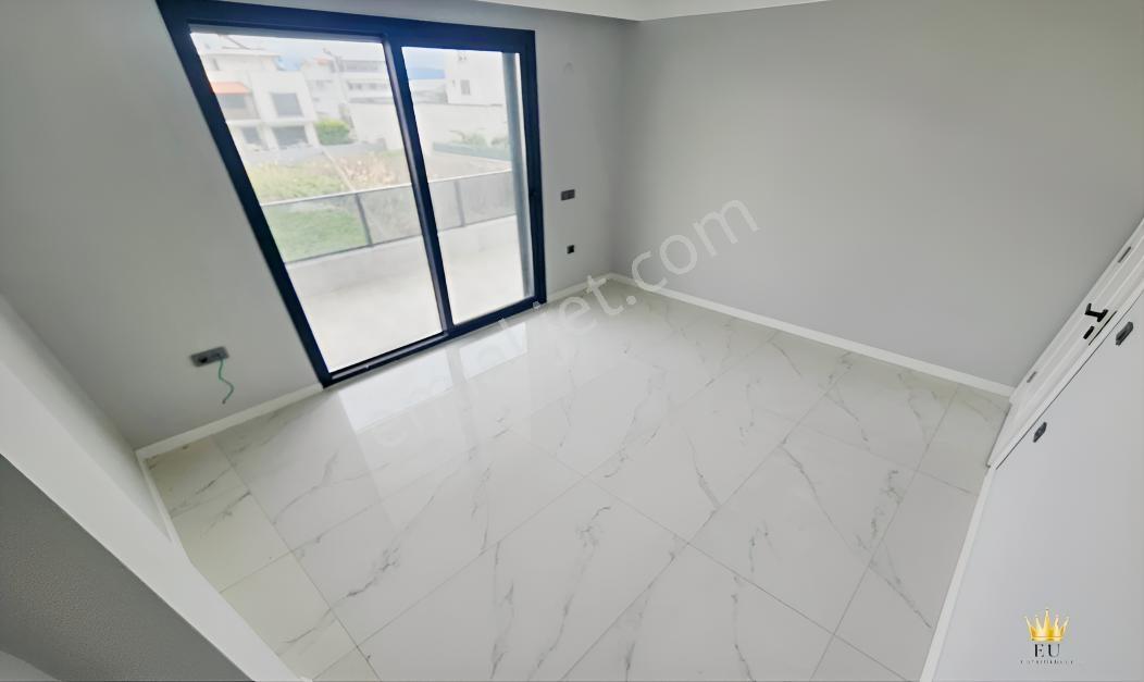 Eu Gayrimenkul'den Güre'de 3+1 Sıfır Villa — fotoğraf 17