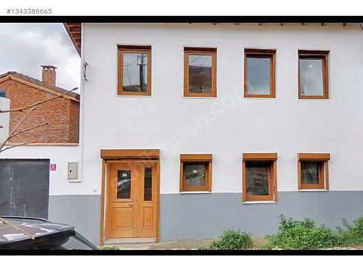 Pelitköy Merkezde Köşe Lokasyonda Sıfır Tadilatli Kiralık Taş Ev