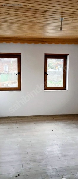 Pelitköy Merkezde Köşe Lokasyonda Sıfır Tadilatli Kiralık Taş Ev — fotoğraf 7