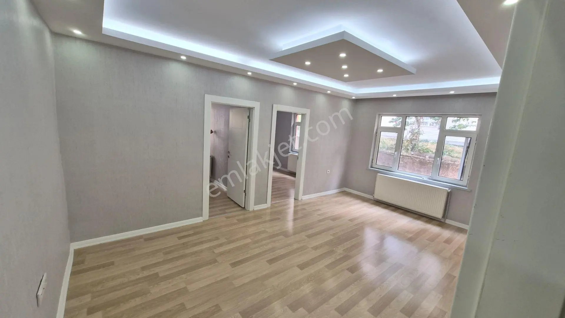 Kent Emlaktan Abidin Paşada Cadde Üzerinde Full Yapılı Satılık Daire — fotoğraf 3