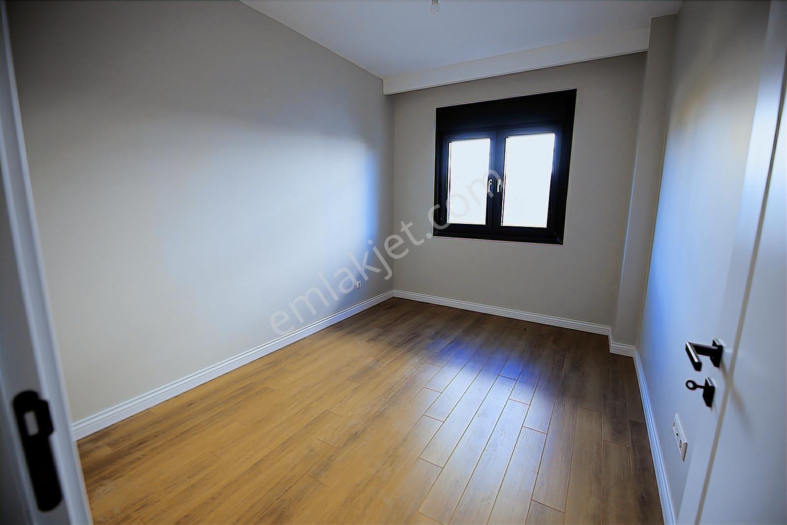 Tuzla Sahilde Denize Sıfır Özel 2+1 Satılık Yalı Dairesi — fotoğraf 11