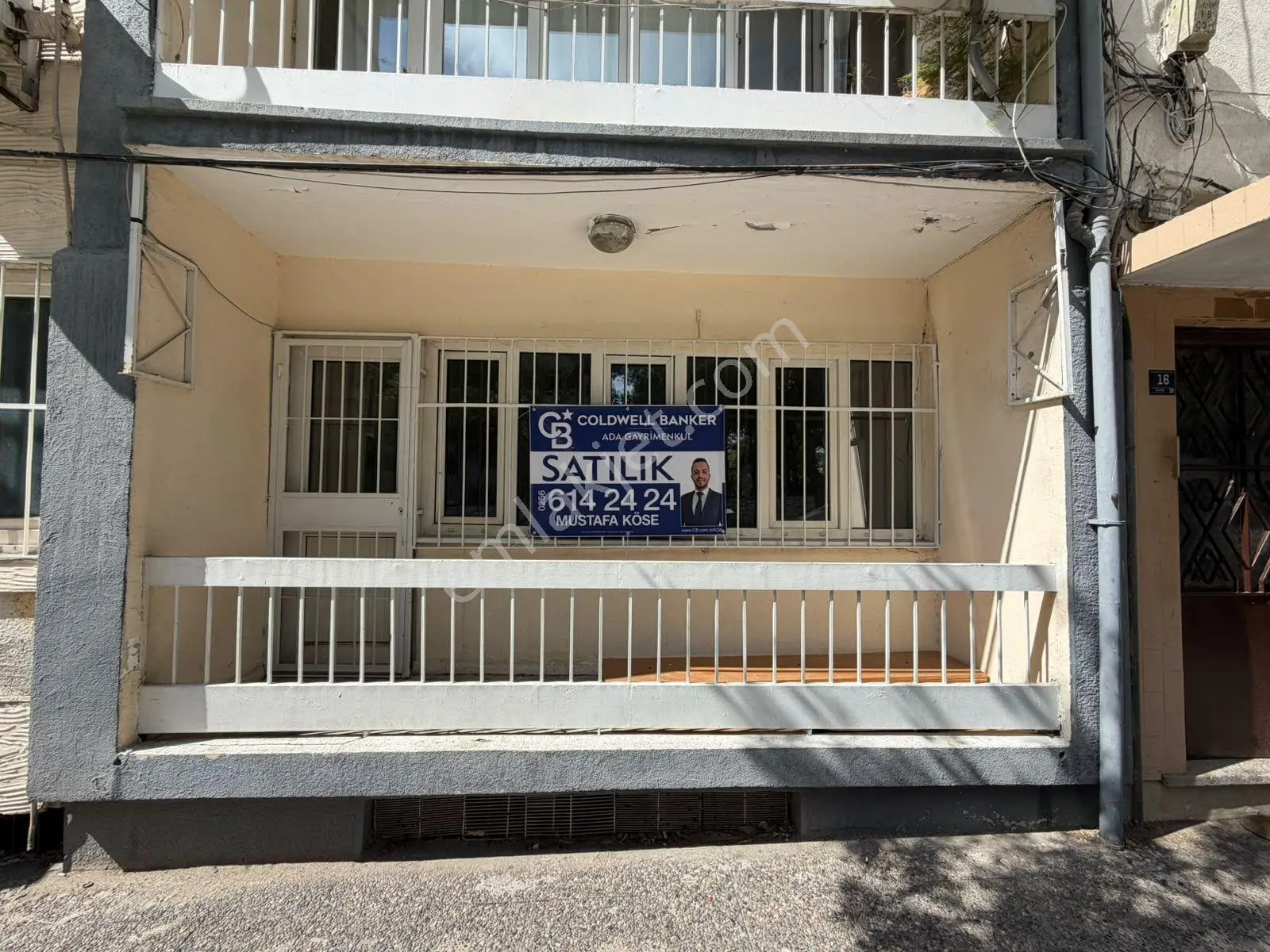 Aydın Lisesi Karşısı Satılık Giriş Kat 3+1 Daire — fotoğraf 2