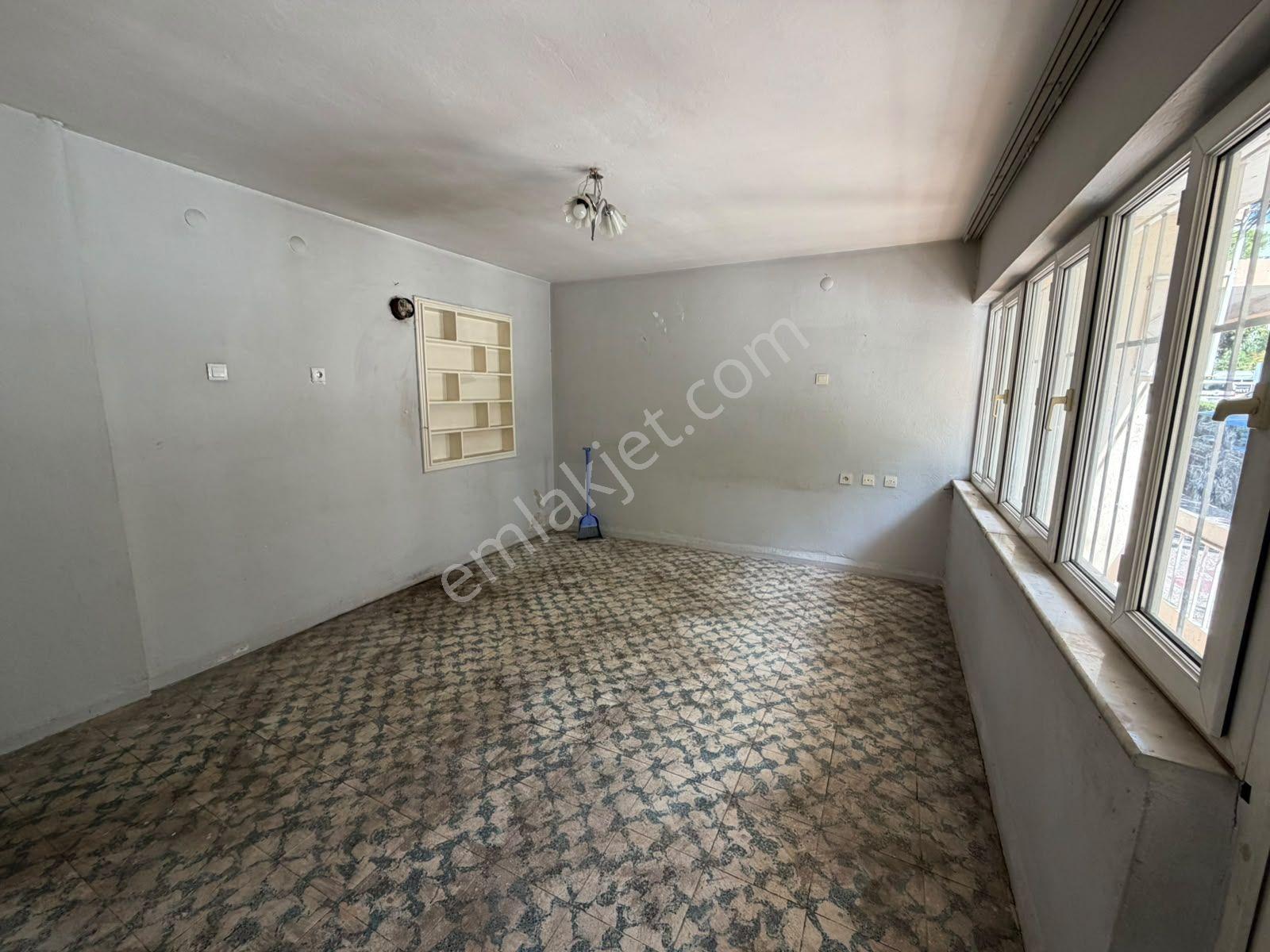 Aydın Lisesi Karşısı Satılık Giriş Kat 3+1 Daire — fotoğraf 9