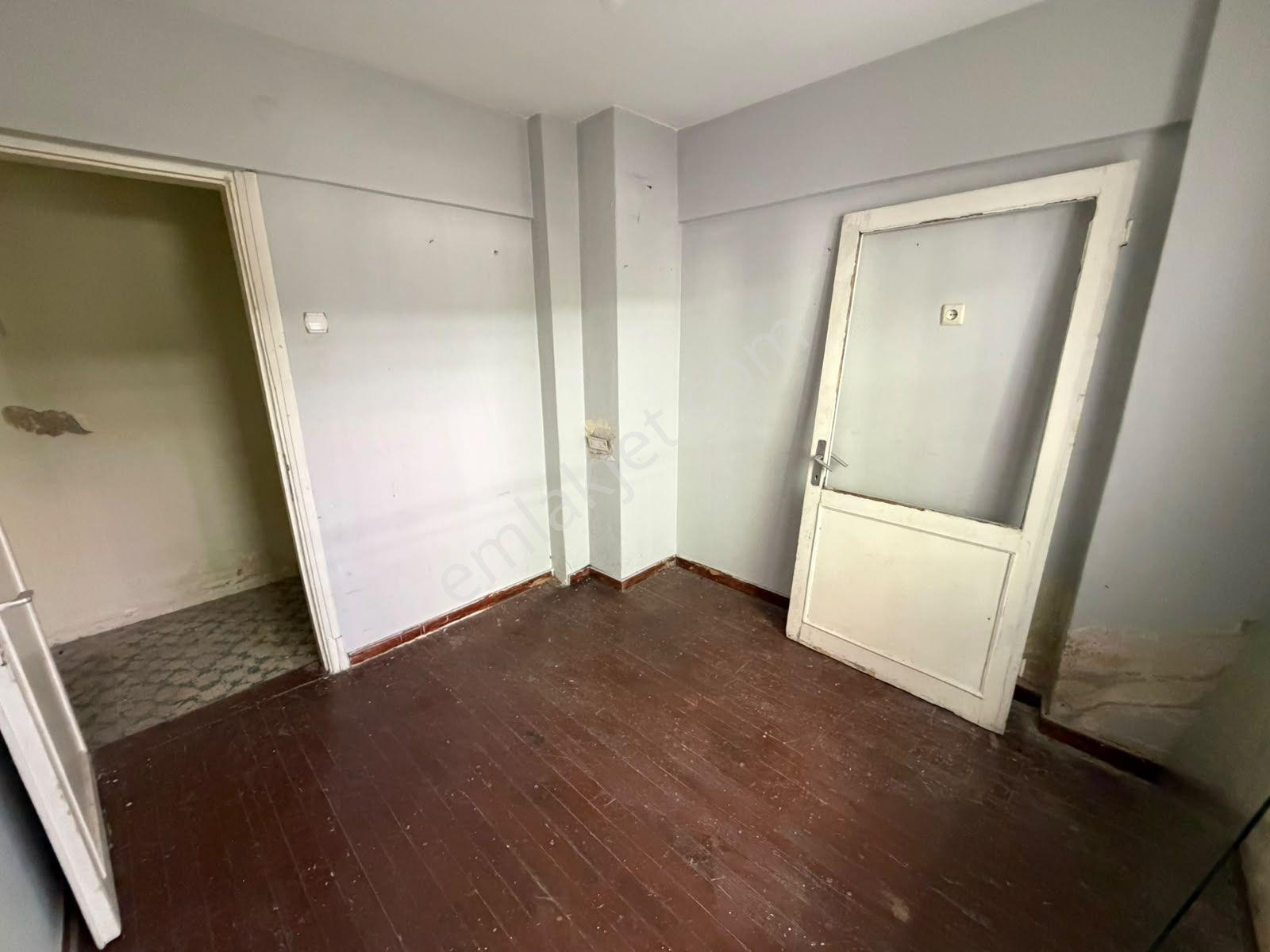 Aydın Lisesi Karşısı Satılık Giriş Kat 3+1 Daire — fotoğraf 18