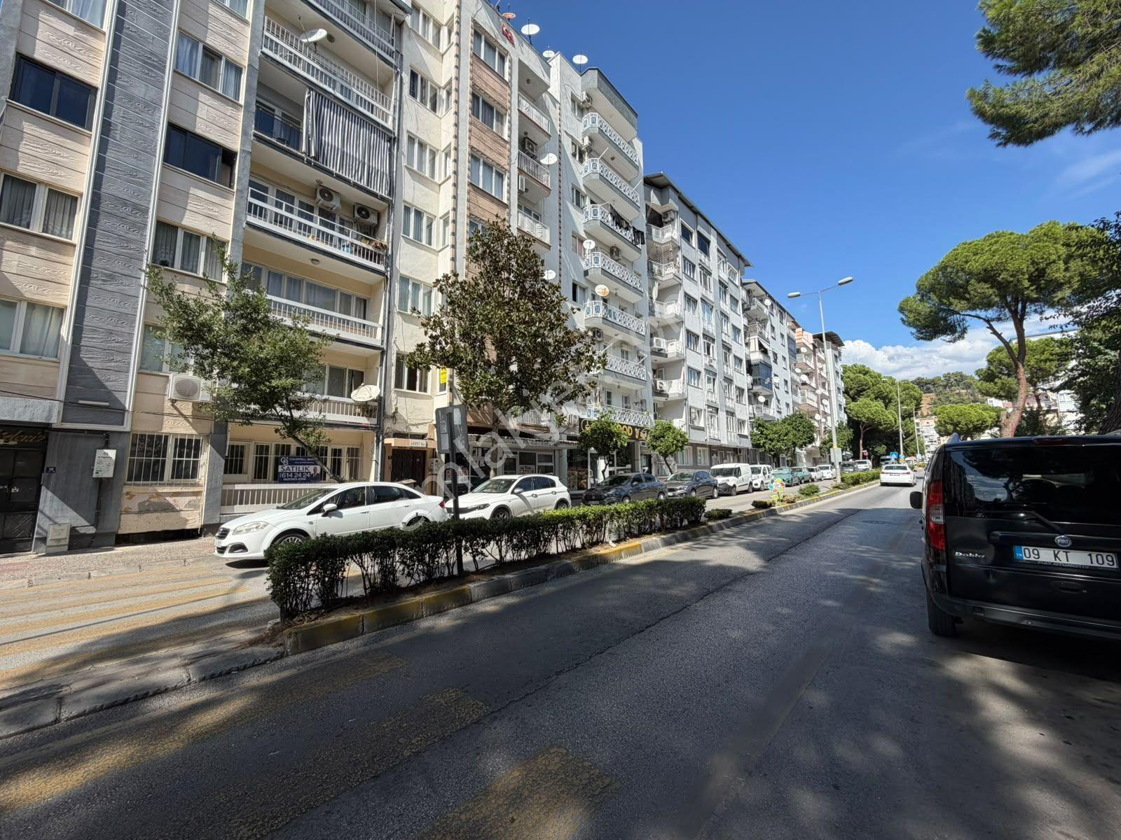 Aydın Lisesi Karşısı Satılık Giriş Kat 3+1 Daire — fotoğraf 28