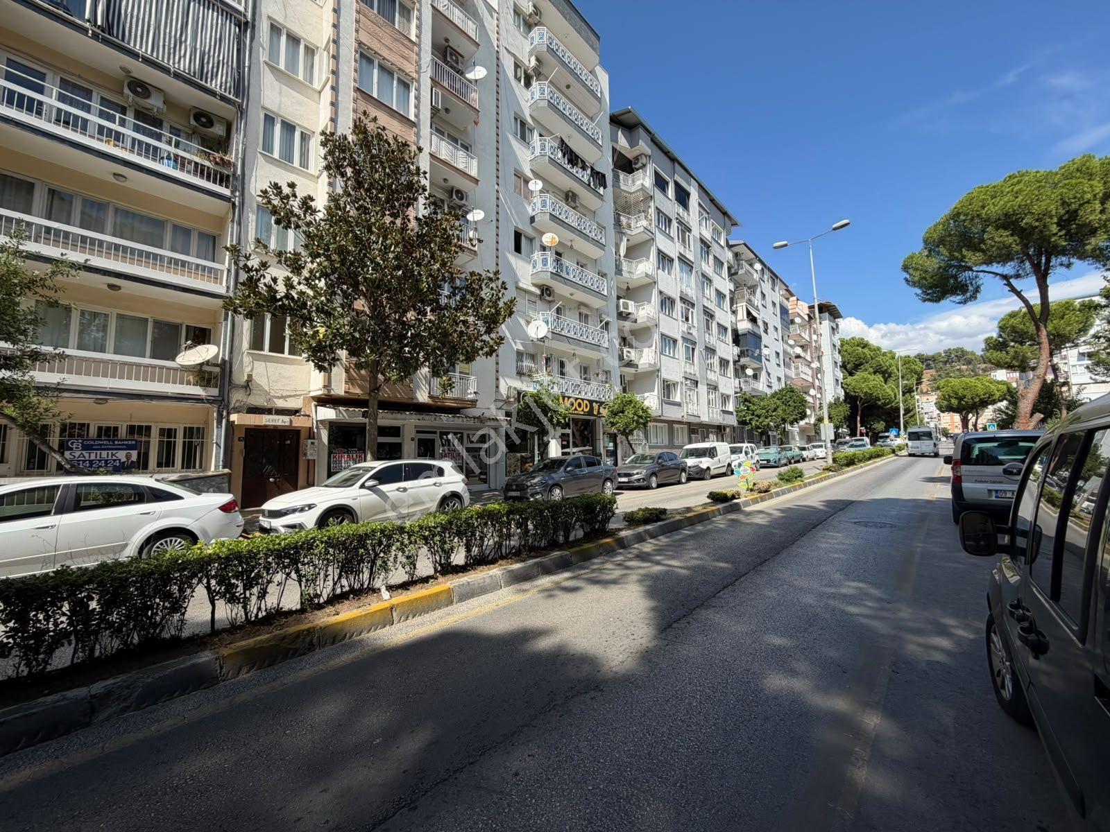 Aydın Lisesi Karşısı Satılık Giriş Kat 3+1 Daire — fotoğraf 33
