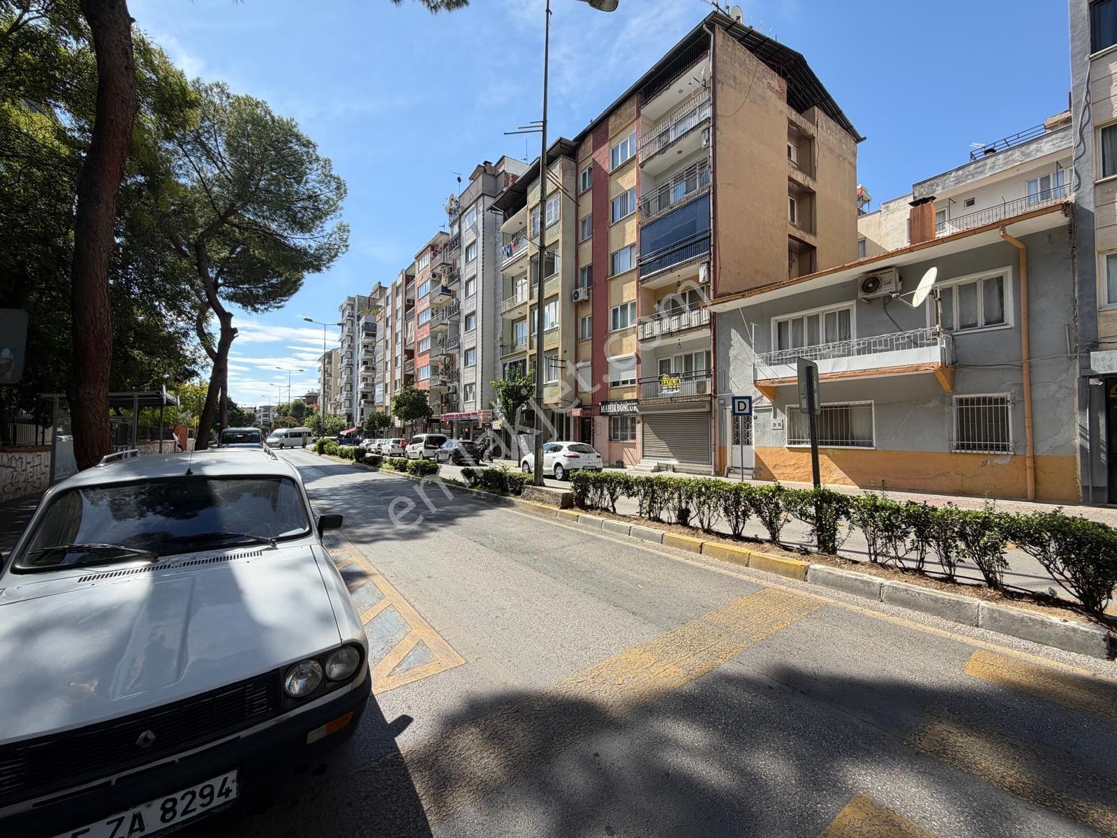 Aydın Lisesi Karşısı Satılık Giriş Kat 3+1 Daire — fotoğraf 34