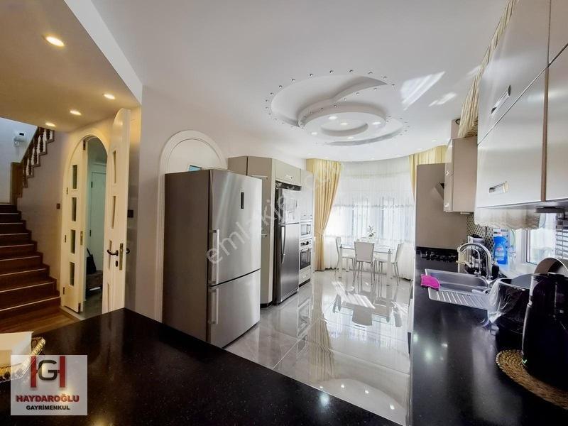 Şehir Merkezinde Gürültüden Muaf Huzurlu Yaşam Satılık 5+2 Villa — fotoğraf 9