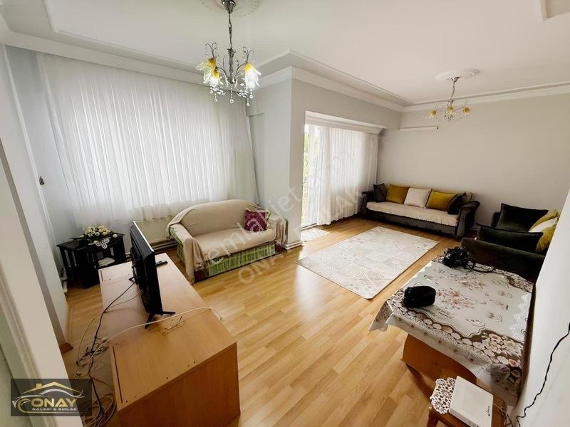 Onay Emlak' Tan Fırsat Satılık 2+1 Daire Merkezi Konum — fotoğraf 4