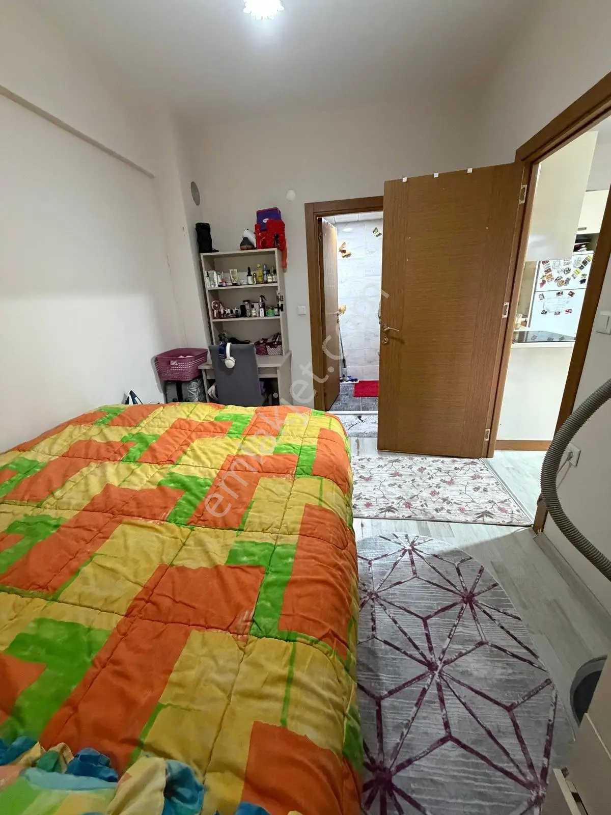 Kat Mülkiyetli-balkonlu-13.000 Tl Kiracılı-eşyalı 1+1 Satılık — fotoğraf 7