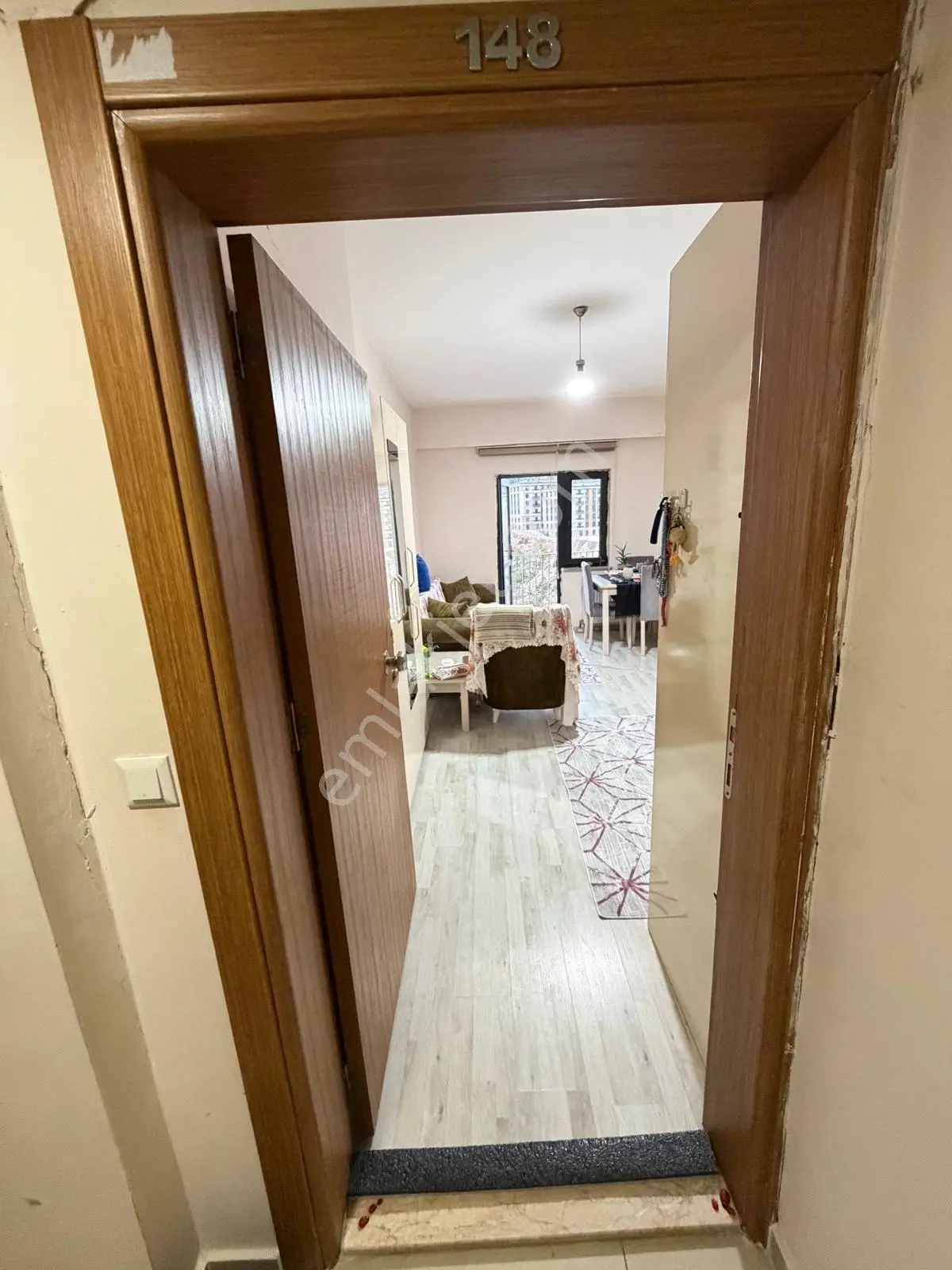 Kat Mülkiyetli-balkonlu-13.000 Tl Kiracılı-eşyalı 1+1 Satılık — fotoğraf 10