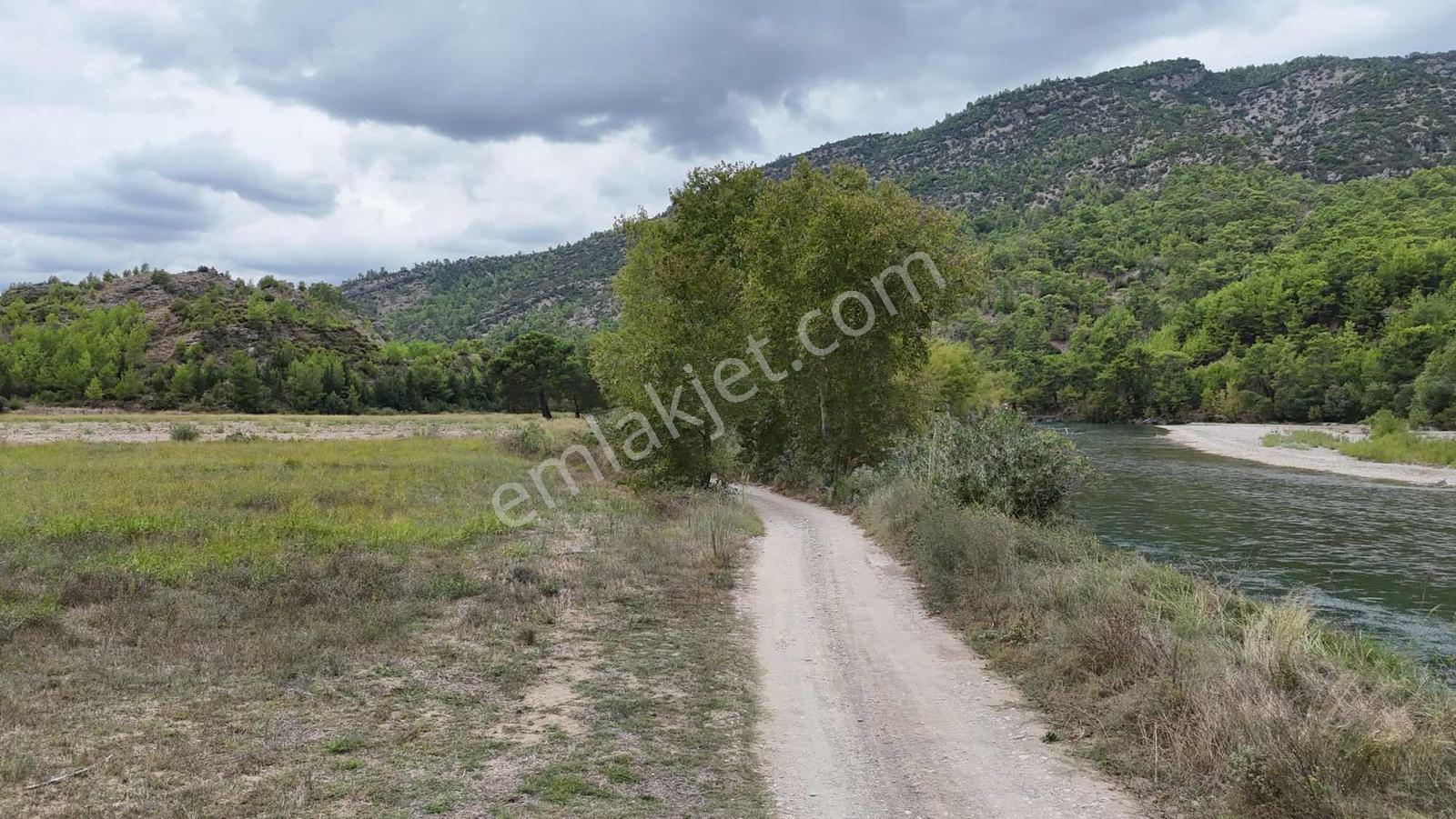 Beşkonak Irmağına 150 Metre Mesafede Hobi Bahçesi — fotoğraf 11