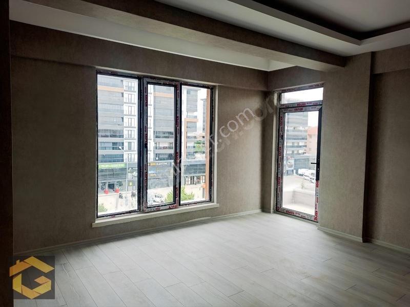 Çubuk Ankara Bulvarı'nda Lüks 2+1 Satılık Daire — fotoğraf 2
