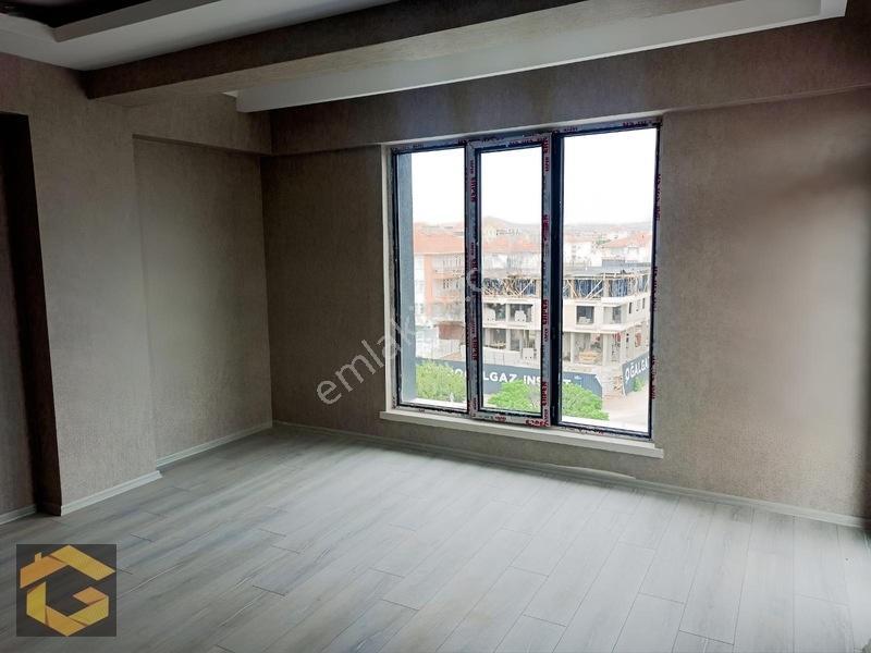 Çubuk Ankara Bulvarı'nda Lüks 2+1 Satılık Daire — fotoğraf 3