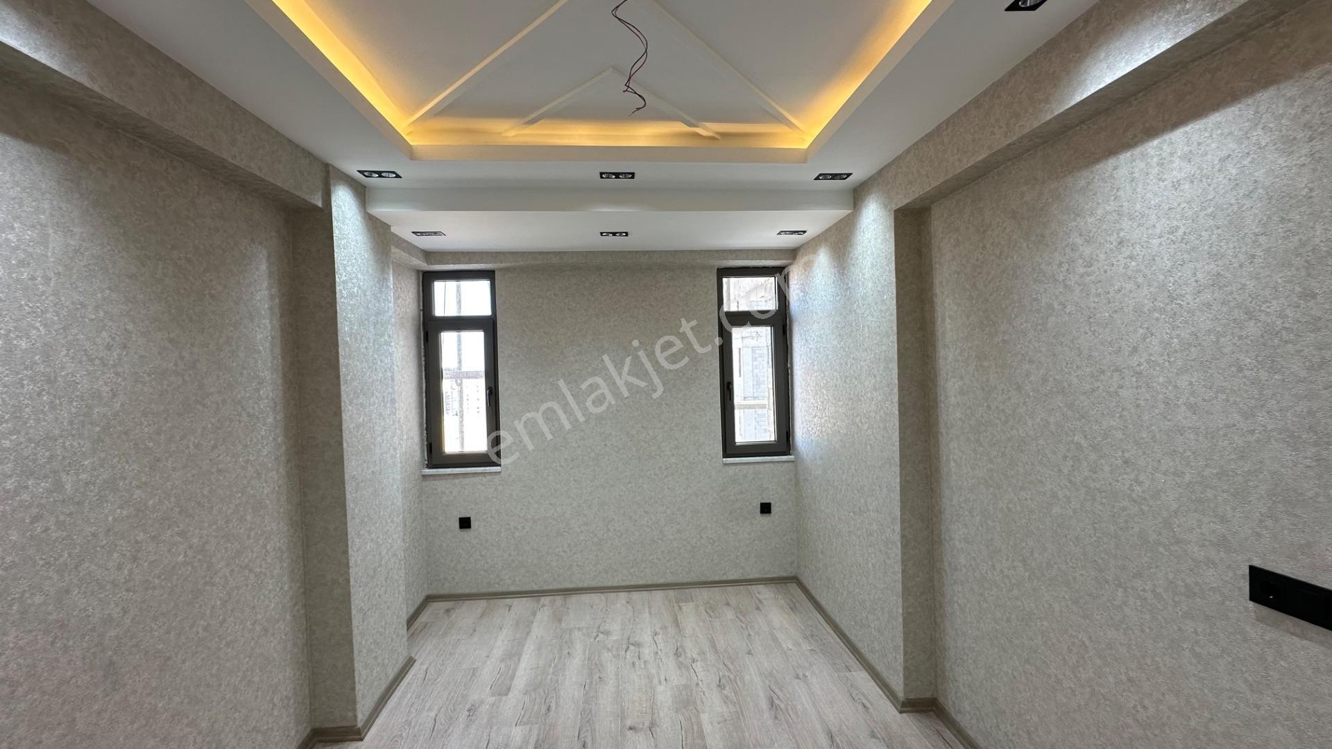 Deniz’den Mehmetçik Mah Satılık Ultra Lüx+yerden Isıtmalı 2+1 Kat Ve Çephe Seçenekli Sıfır Daireler — fotoğraf 9
