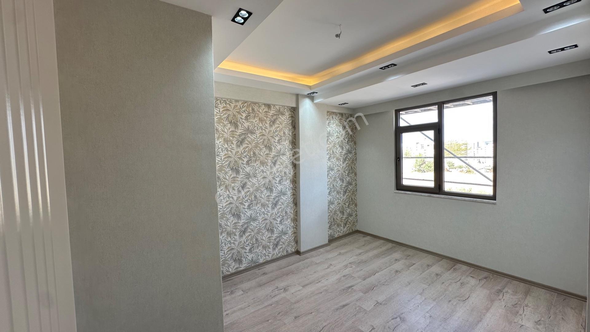 Deniz’den Mehmetçik Mah Satılık Ultra Lüx+yerden Isıtmalı 2+1 Kat Ve Çephe Seçenekli Sıfır Daireler — fotoğraf 12