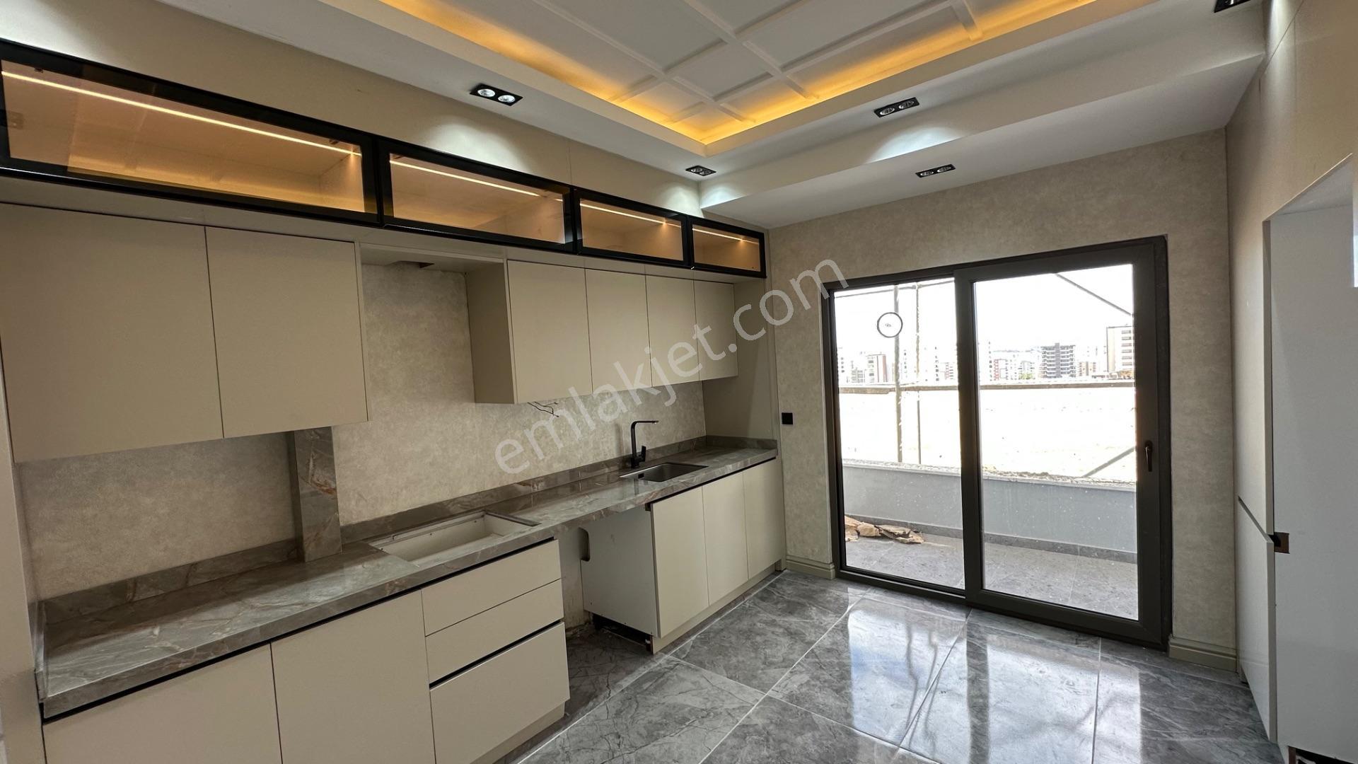 Deniz’den Mehmetçik Mah Satılık Ultra Lüx+yerden Isıtmalı 2+1 Kat Ve Çephe Seçenekli Sıfır Daireler — fotoğraf 21