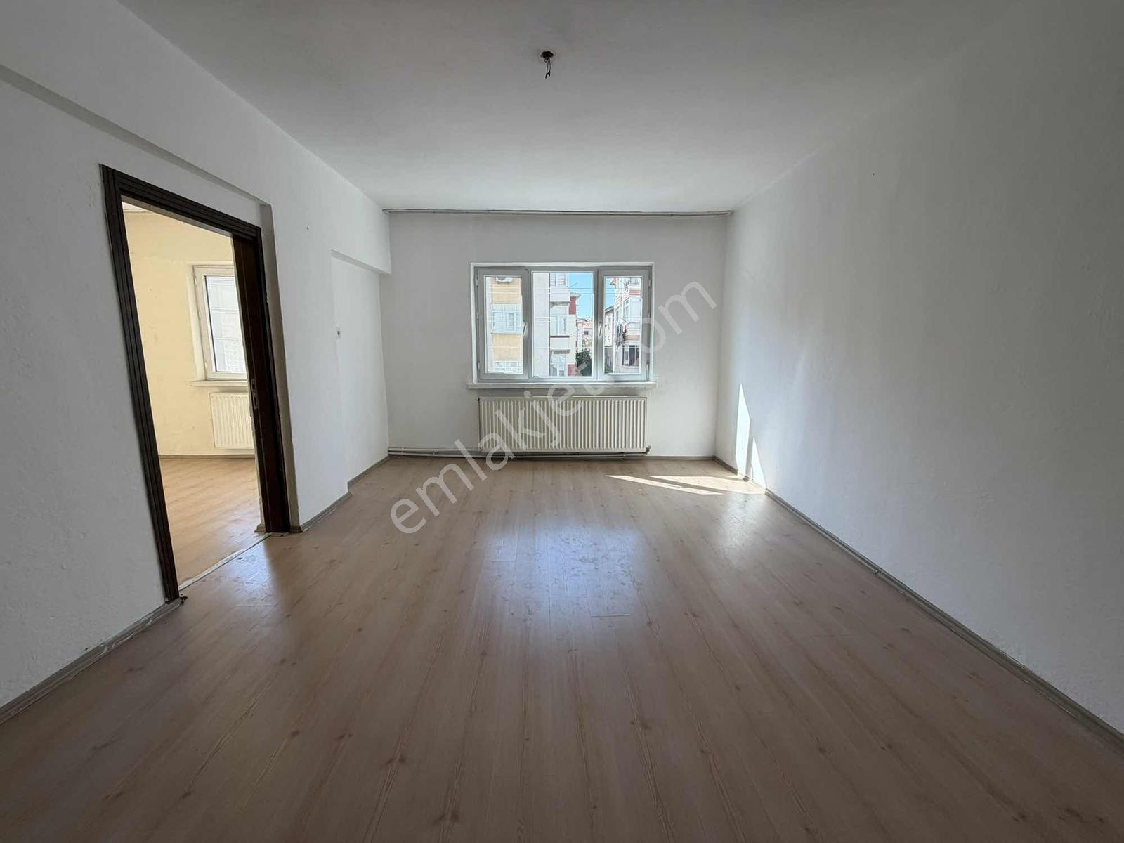 Akşemsettin'de 3+1 Ara Kat Ön Cephe Krediye Uygun Satılık Daire! — fotoğraf 2