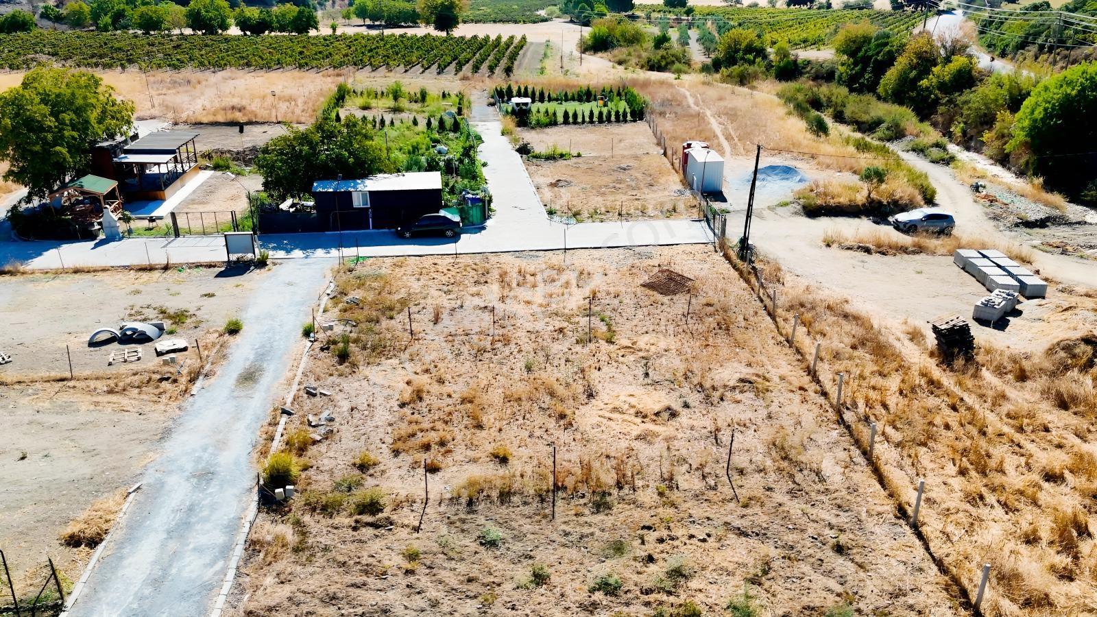 Seferihisarda 608m² Ana Yol Cepheli Koop.his. | Elektrik Su.. — fotoğraf 40