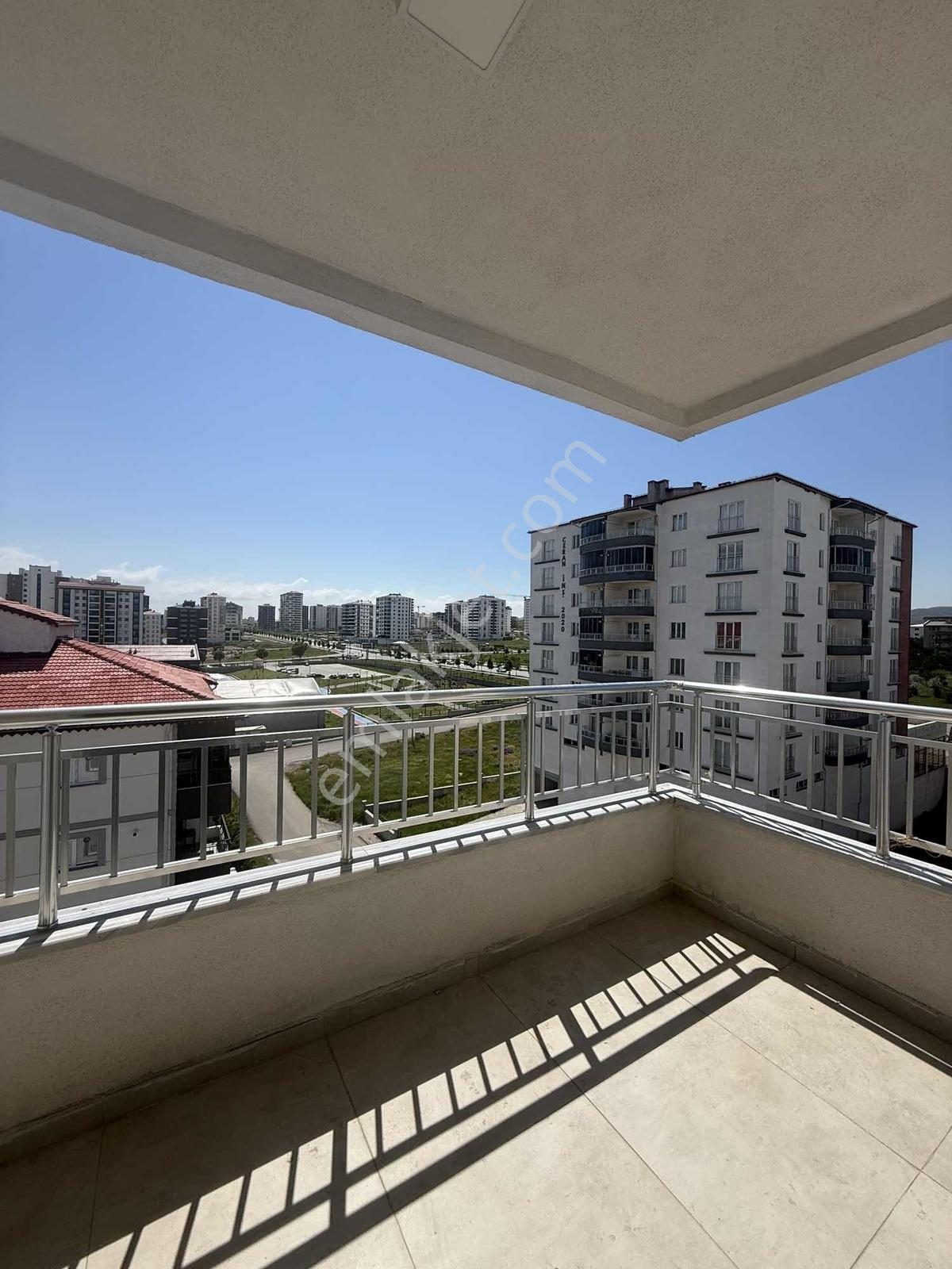 Kılavuz Mahallesinde Satılık Güney Cephe 4+1 Sıfır Daire — fotoğraf 16