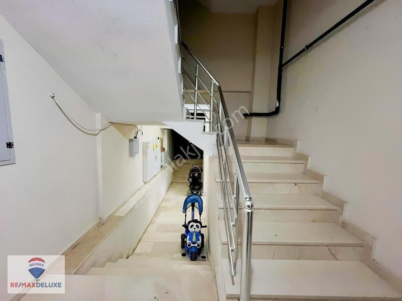 Çiftlik'te Ana Yola Yakın Satılık Y.giriş Kapalı Mutfak Daire — fotoğraf 5