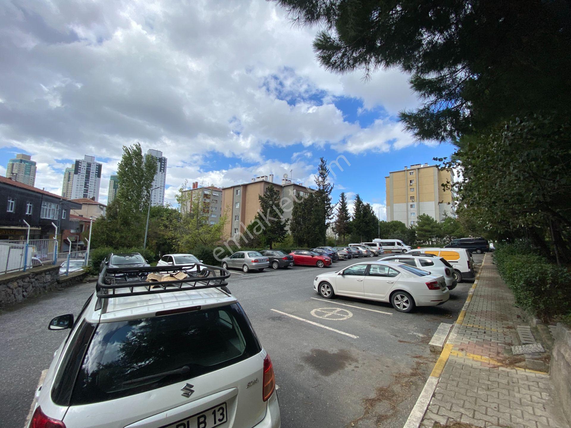 Türkiş Bloklarında Önü Açık Satılık 2+1 Daire Ataşehir/mevlana — fotoğraf 3