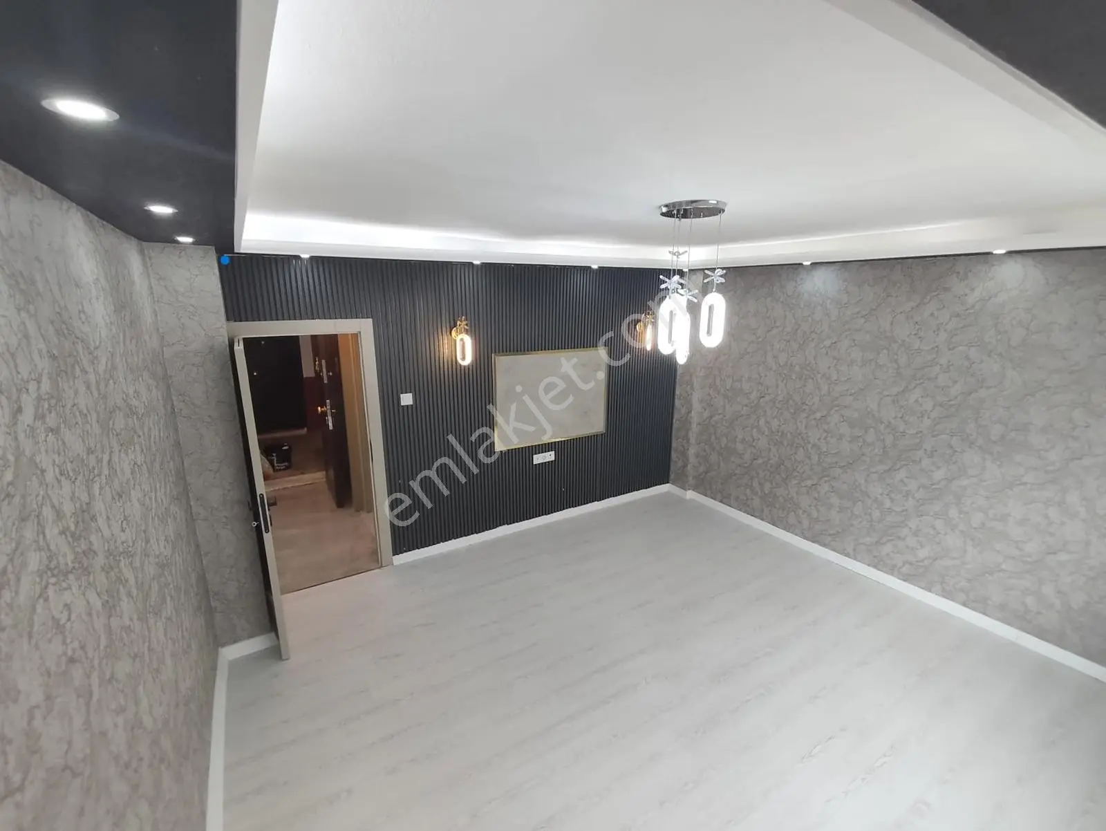 Yılmaz Gayrimenkulden Ultra Lüks Ful Yapılı 1 Kat Merkezi Konum — fotoğraf 3