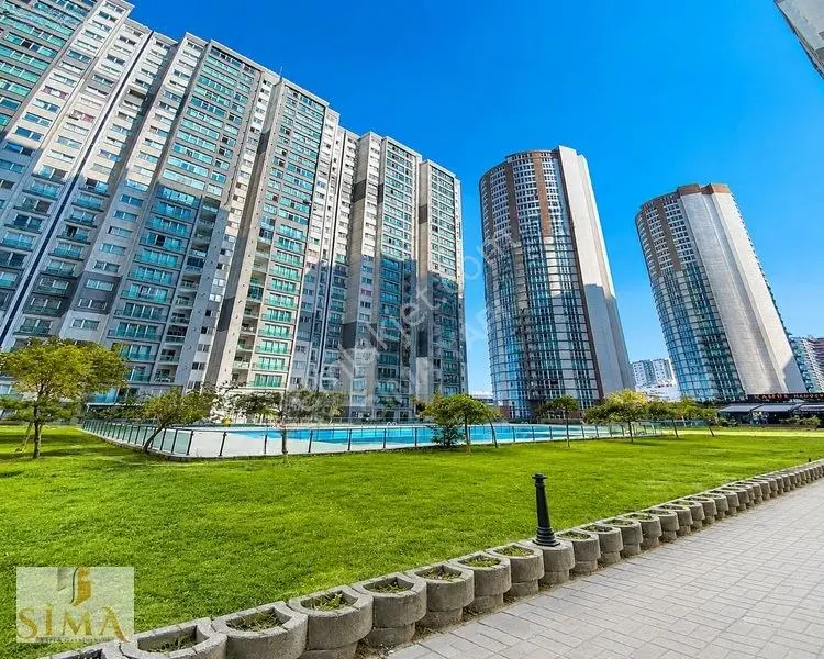 Metrobüse Yürüme Mesafesinde Site İçinde 1+1 Eşyalı Satılık — fotoğraf 35