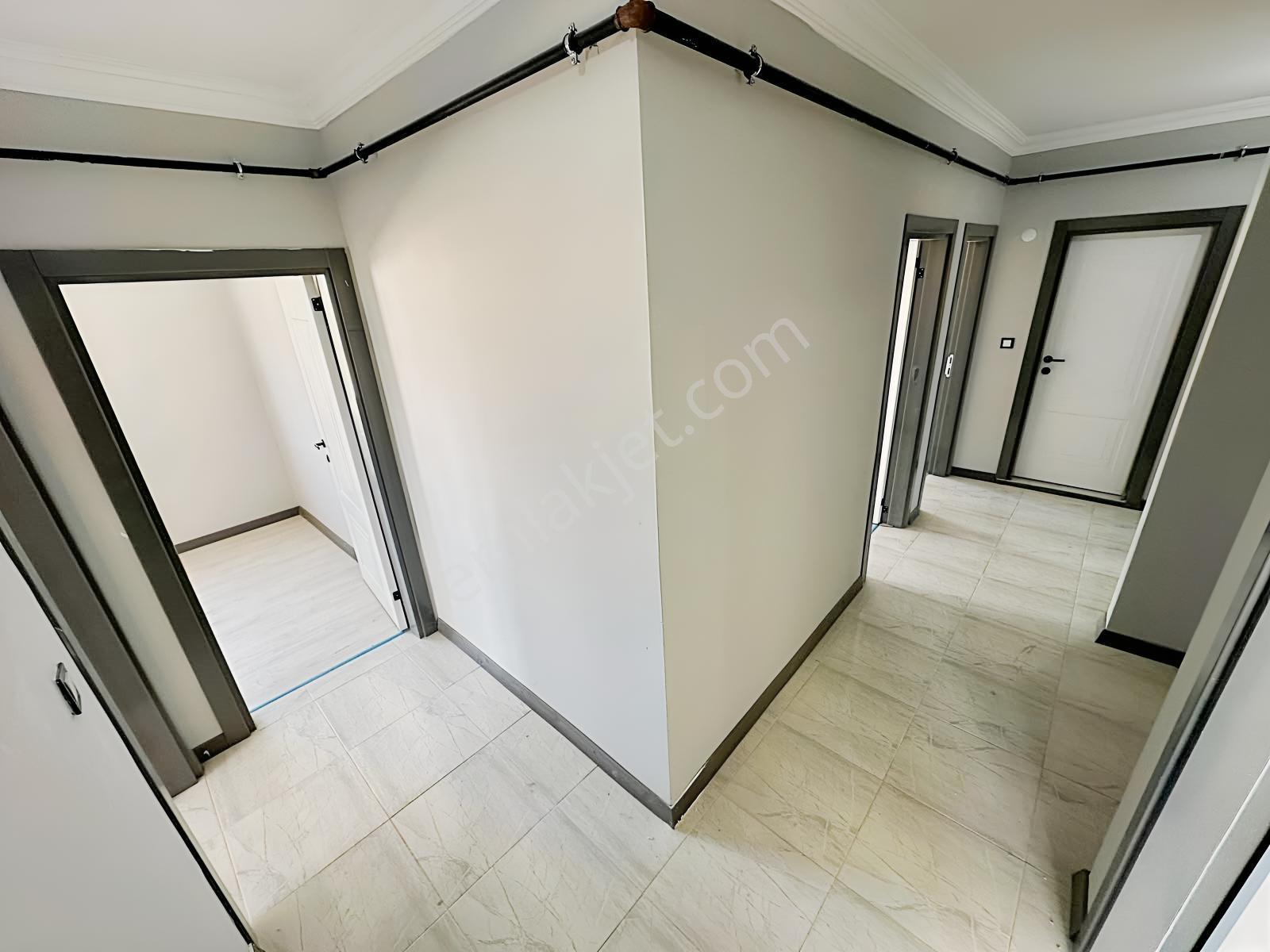 Az-er Yapıdan Geniş Kullanımlı Satılık 3+1 Daire !!! — fotoğraf 34