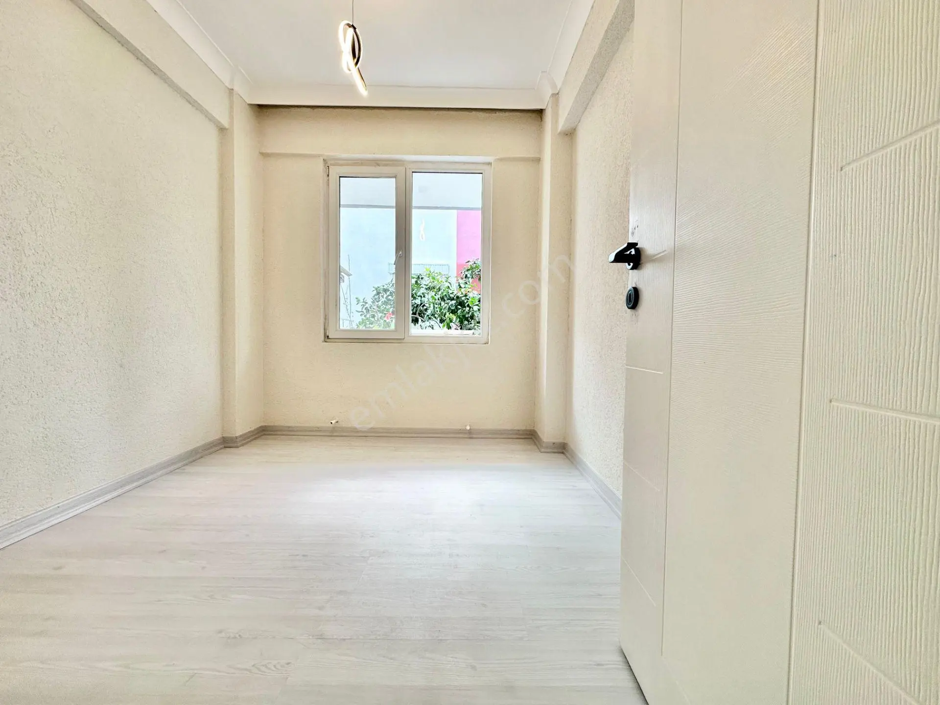 ꧁ay Emlaktan꧂ Altınkum'da Denize Sadece 200 Mt Müstakil Tadında Satılık 2+1 Ebeveyn Banyolu Daire — fotoğraf 17
