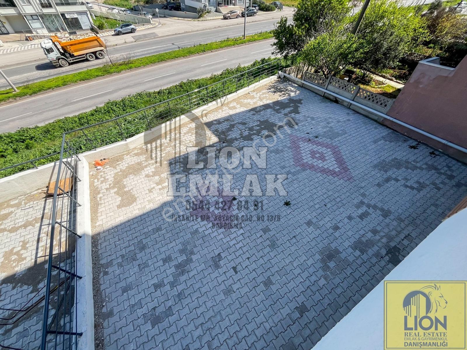 Lıon Emlak'tan Yeni Mahallede Cadde Manzarlı Satılık 1+1 Daire — fotoğraf 16