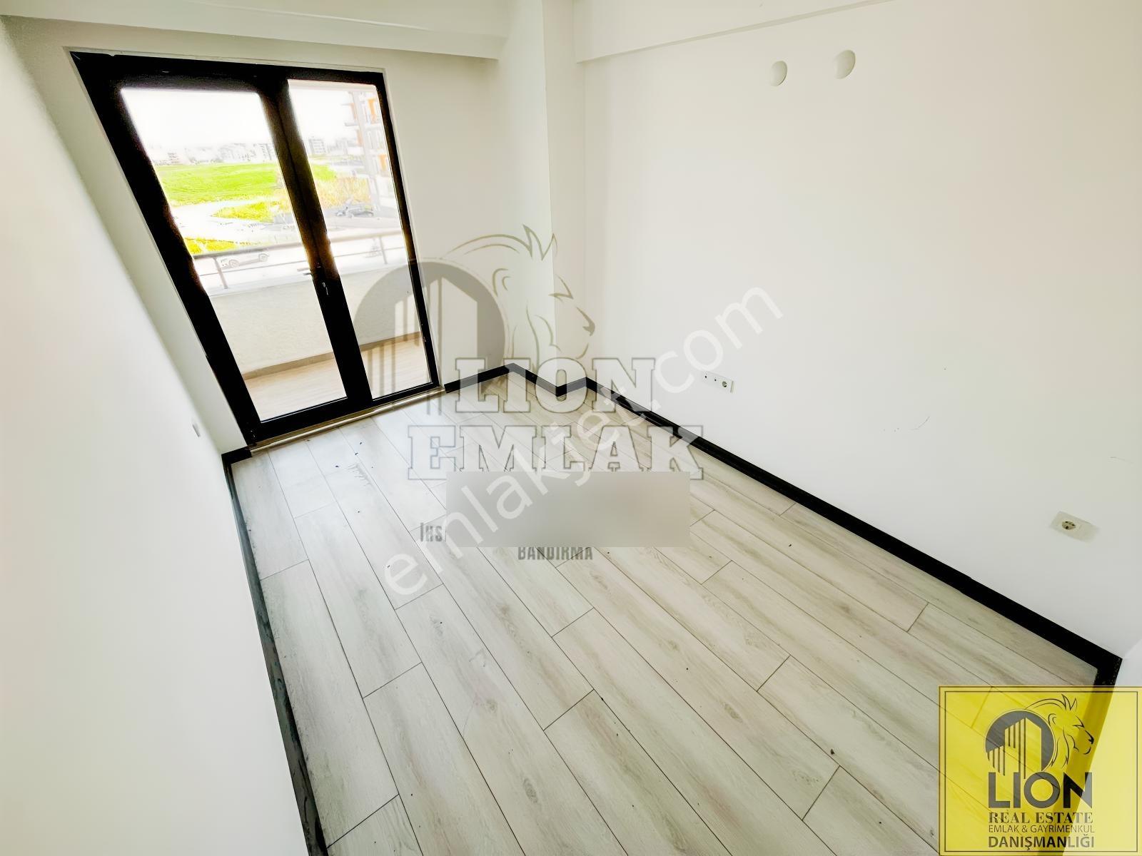 Lıon Emlak'tan Yeni Mahallede Cadde Manzarlı Satılık 1+1 Daire — fotoğraf 20