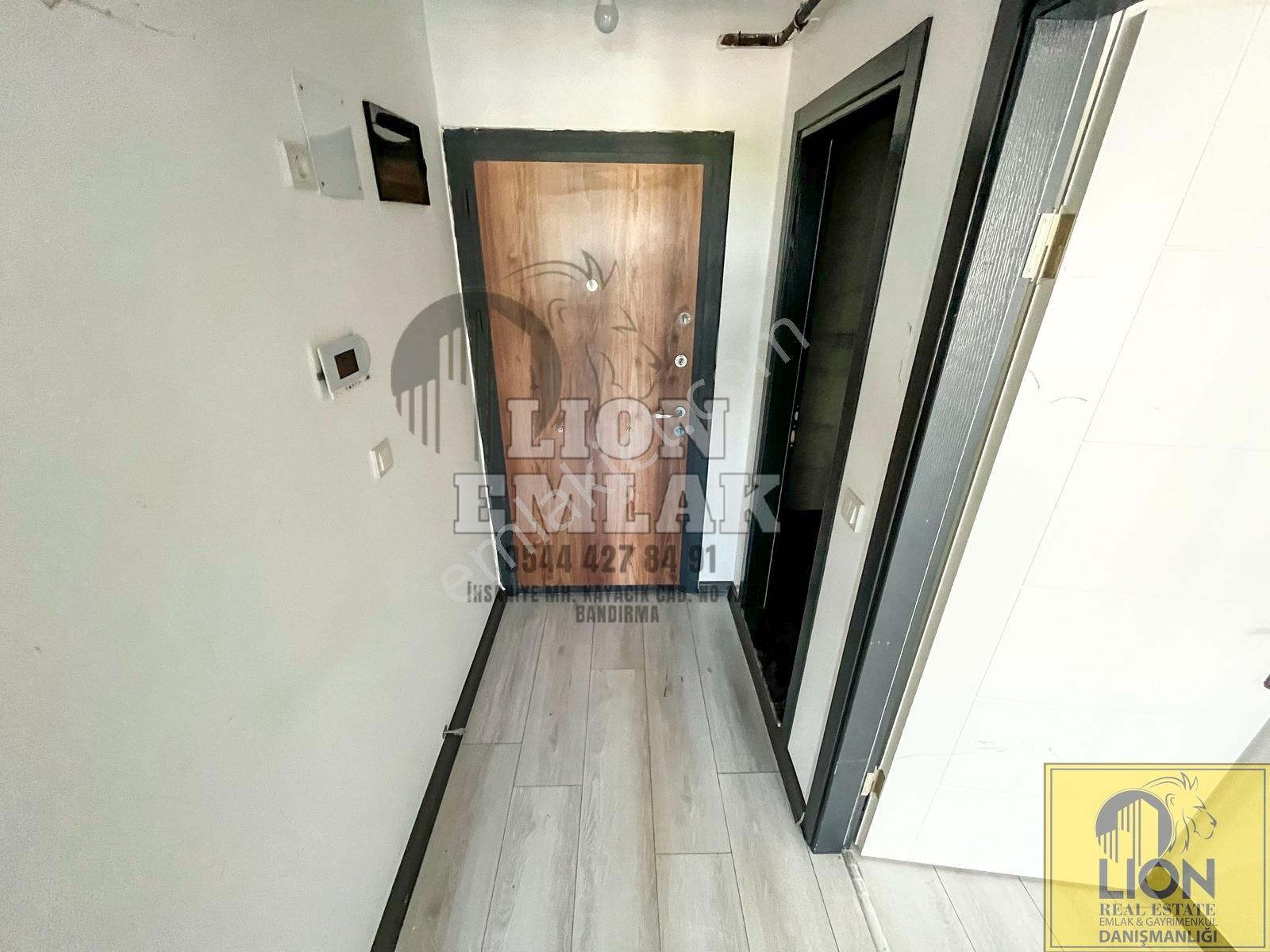 Lıon Emlak'tan Yeni Mahallede Cadde Manzarlı Satılık 1+1 Daire — fotoğraf 29