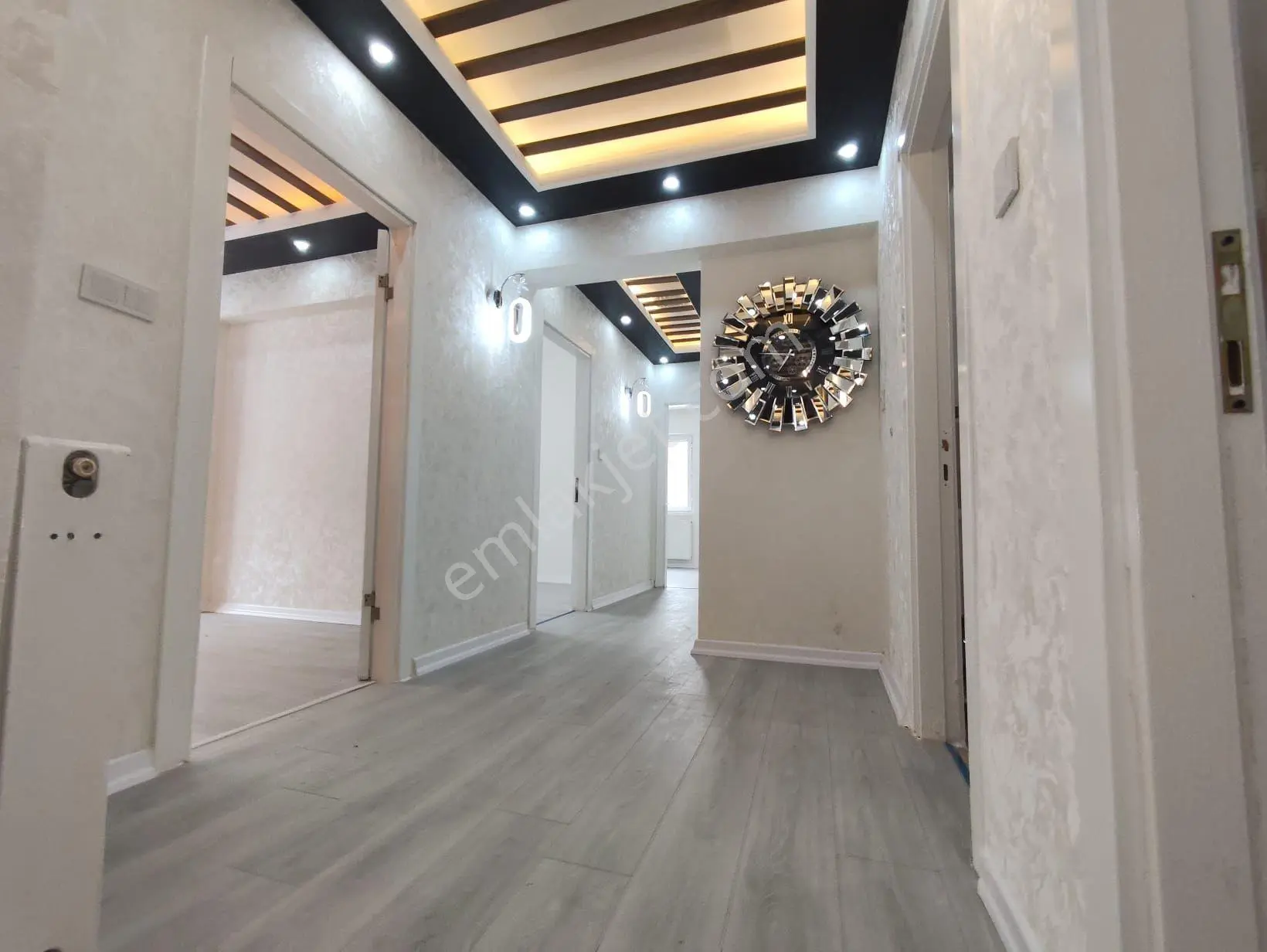 Yılmaz Gayrımenkulden Asansorlu 3+1 Cadde Üzeri Ful Yapılı 3 Ara Kat Pazarlık Payımız Yoktur — fotoğraf 3