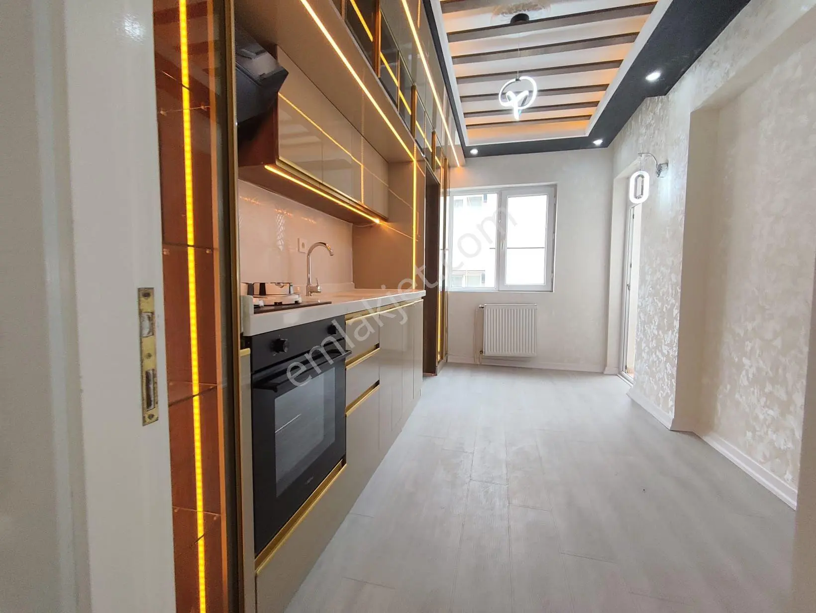 Yılmaz Gayrımenkulden Asansorlu 3+1 Cadde Üzeri Ful Yapılı 3 Ara Kat Pazarlık Payımız Yoktur — fotoğraf 6