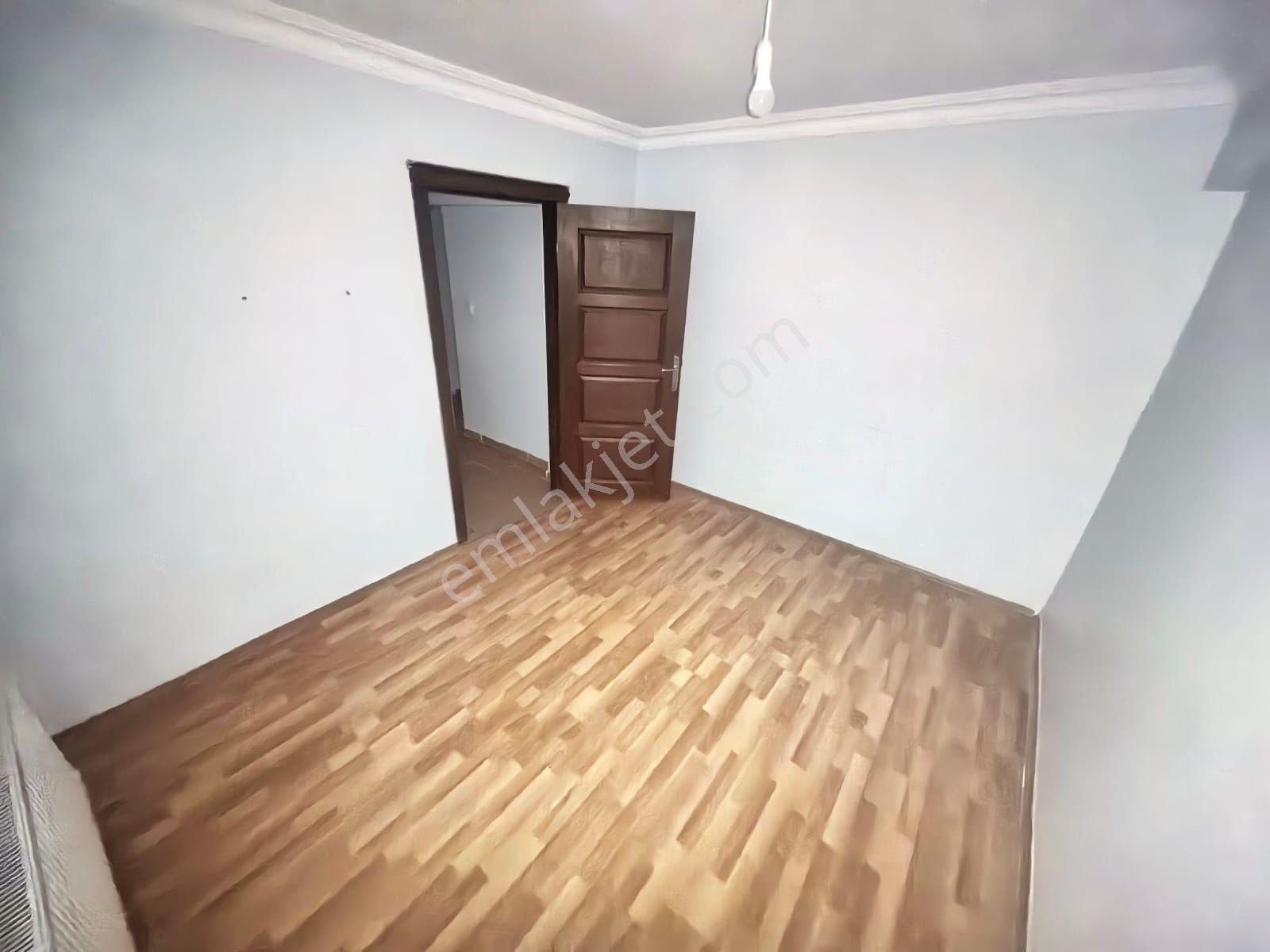Toprak Emlaktan Ank Keçiören Baglarbaşı Mah De 4+1 Geniş Daire — fotoğraf 2