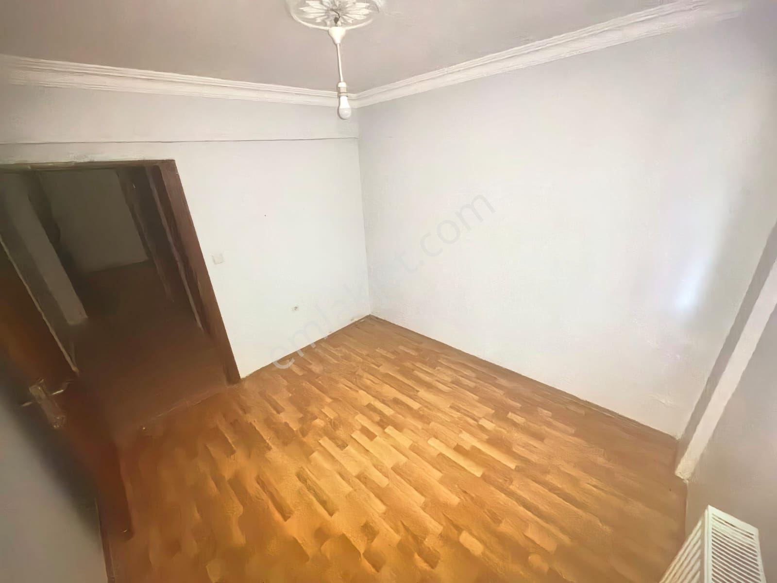 Toprak Emlaktan Ank Keçiören Baglarbaşı Mah De 4+1 Geniş Daire — fotoğraf 7